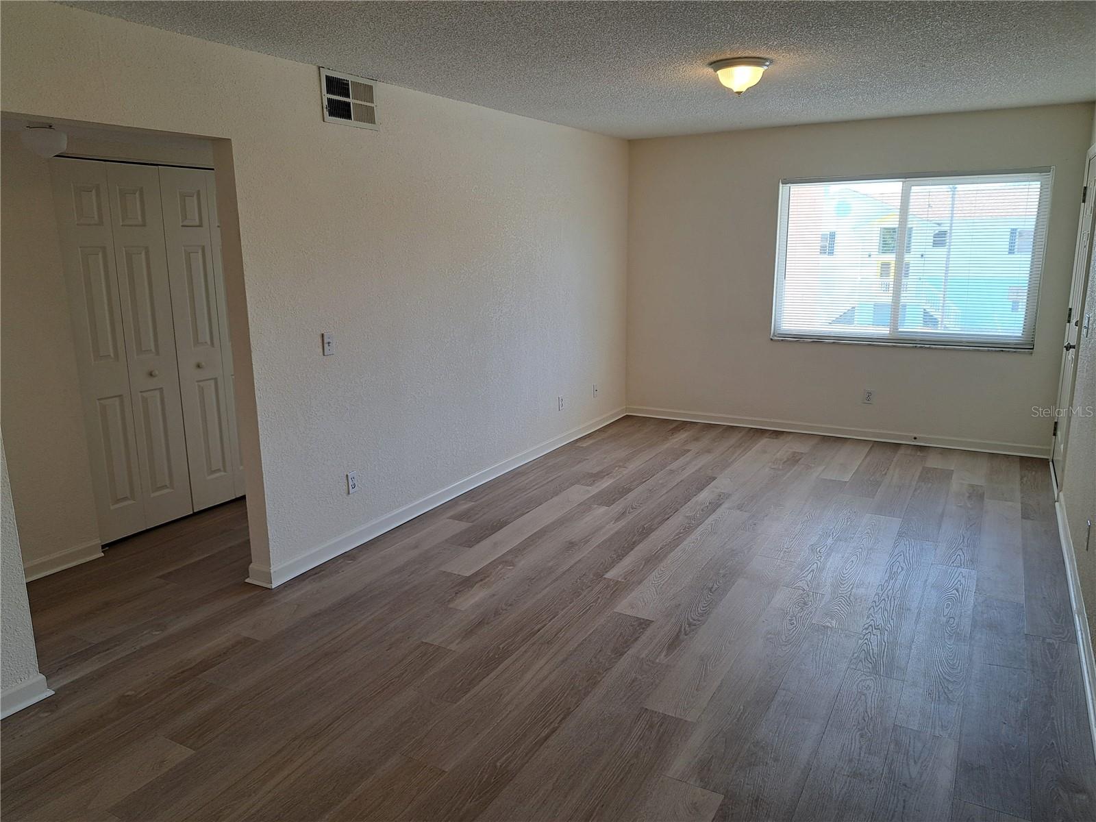 Image 15 of 21 For 2820 Dupont Street S 203