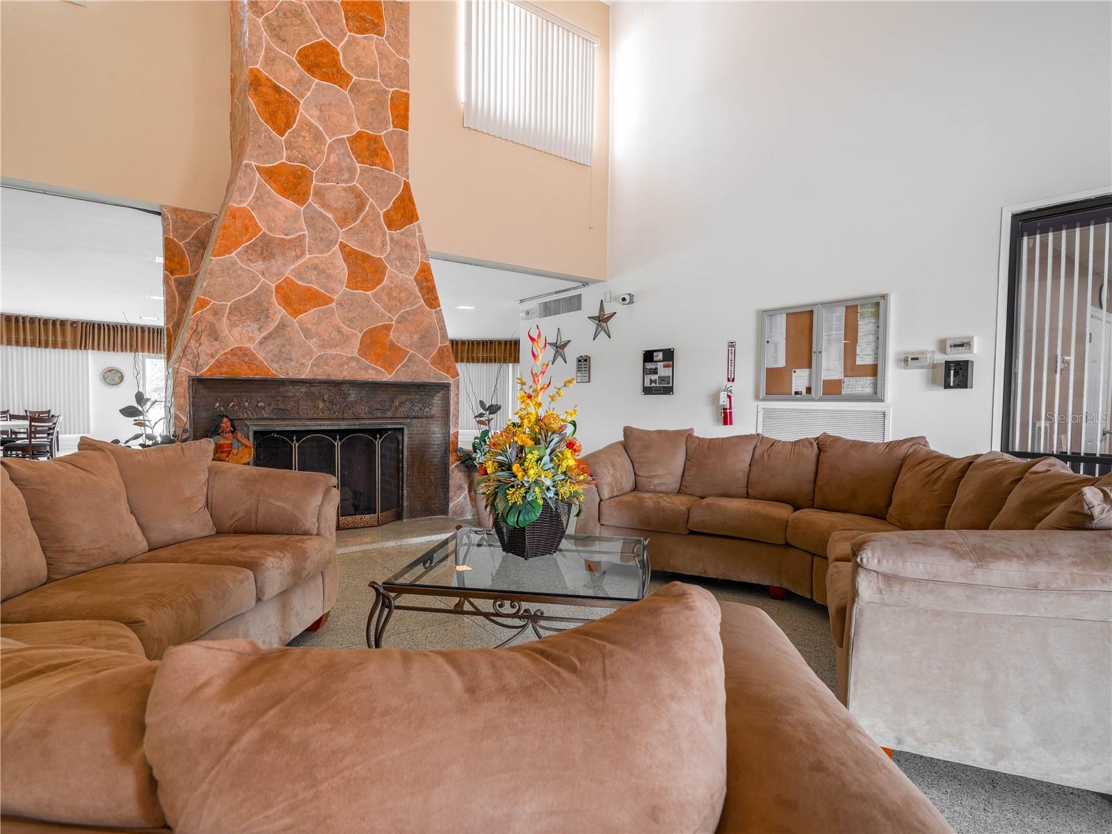 Image 11 of 31 For 902 Magnolia Drive