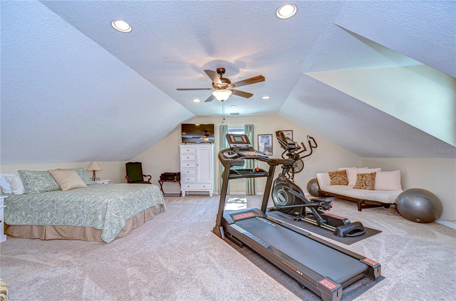 Listing photo id 27 for 11524 River Country Drive