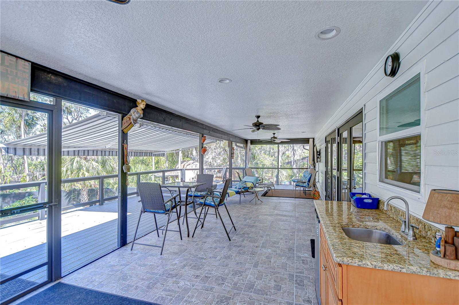 Listing photo id 29 for 11524 River Country Drive