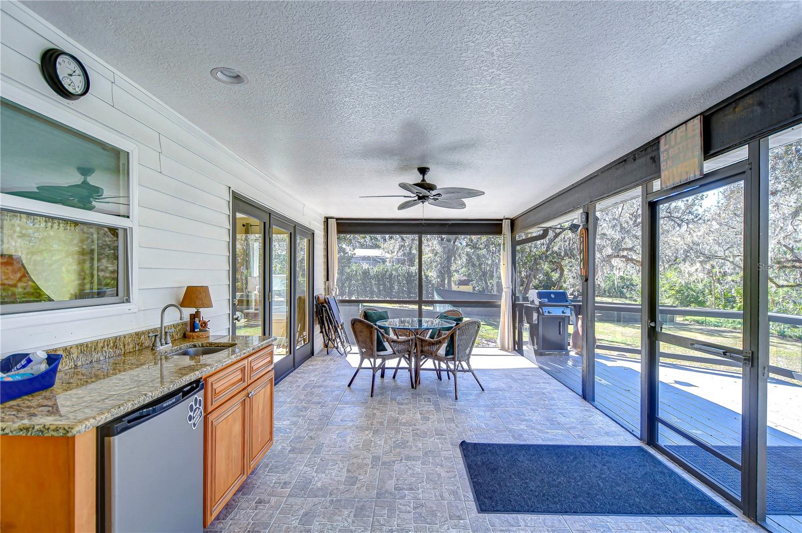 Listing photo id 30 for 11524 River Country Drive