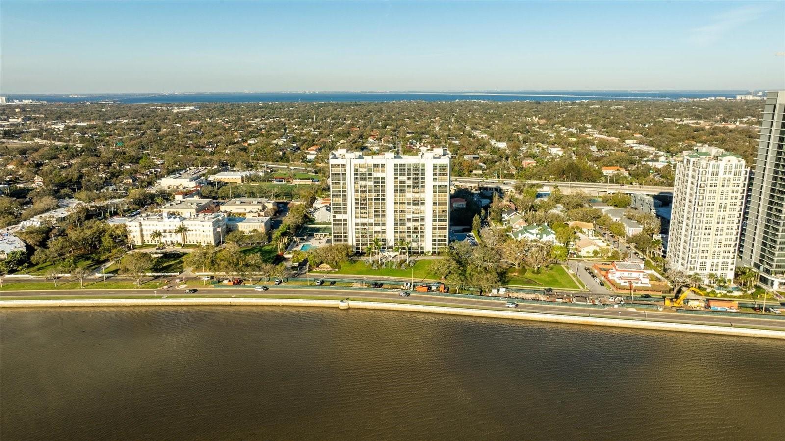 Image 62 of 65 For 3301 Bayshore Boulevard 704d