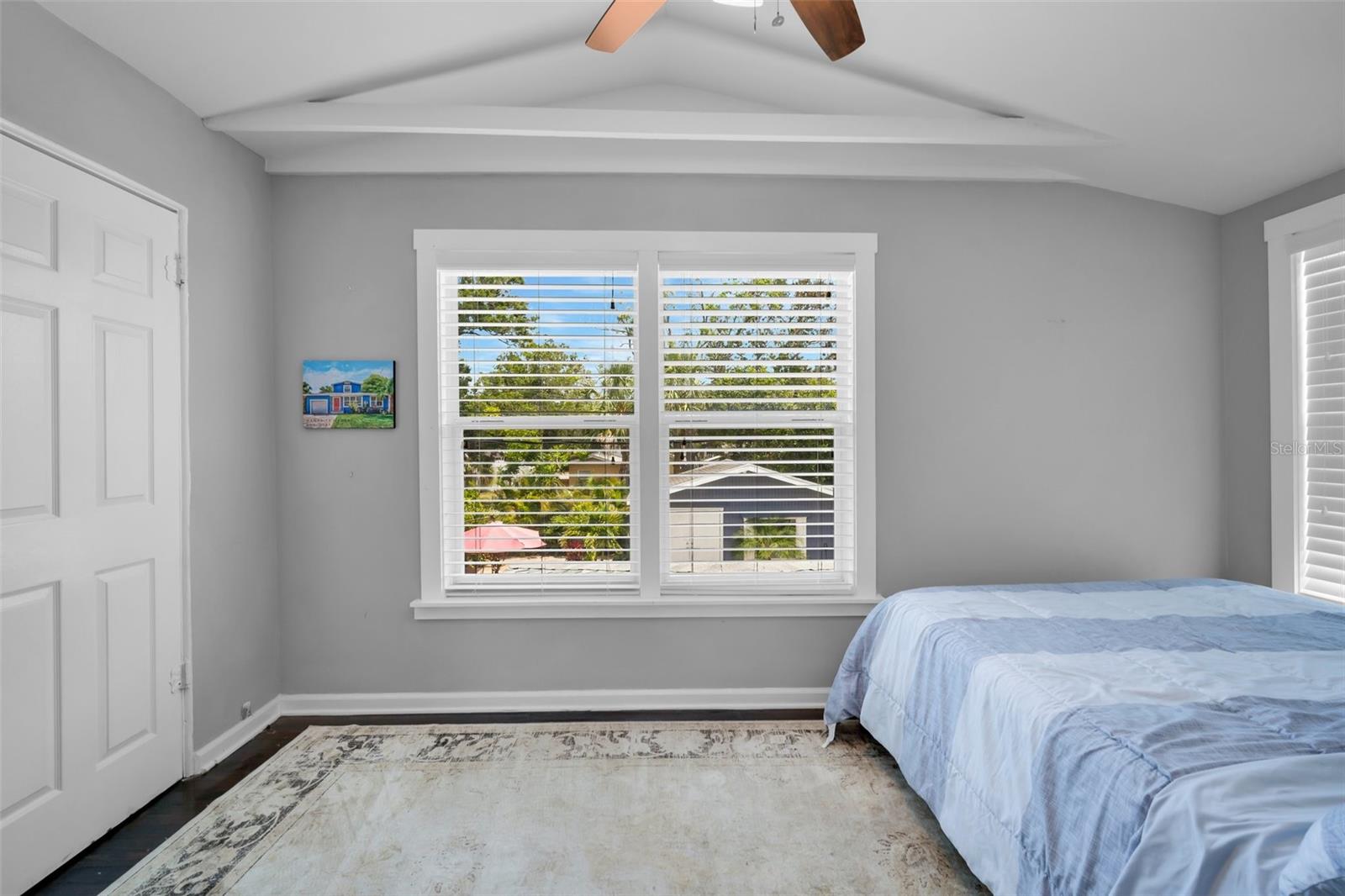 Image 20 of 32 For 3727 38th Street N