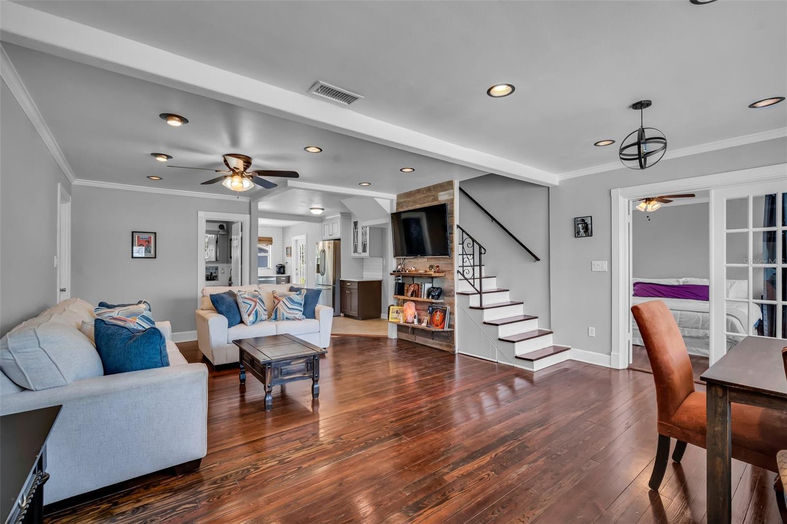 Image 5 of 32 For 3727 38th Street N