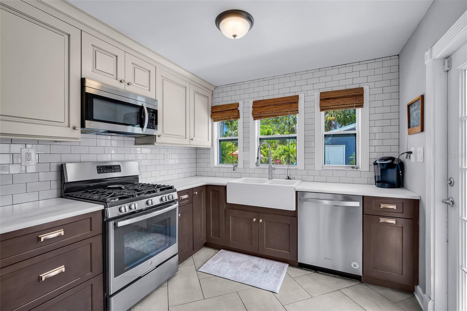Image 9 of 32 For 3727 38th Street N