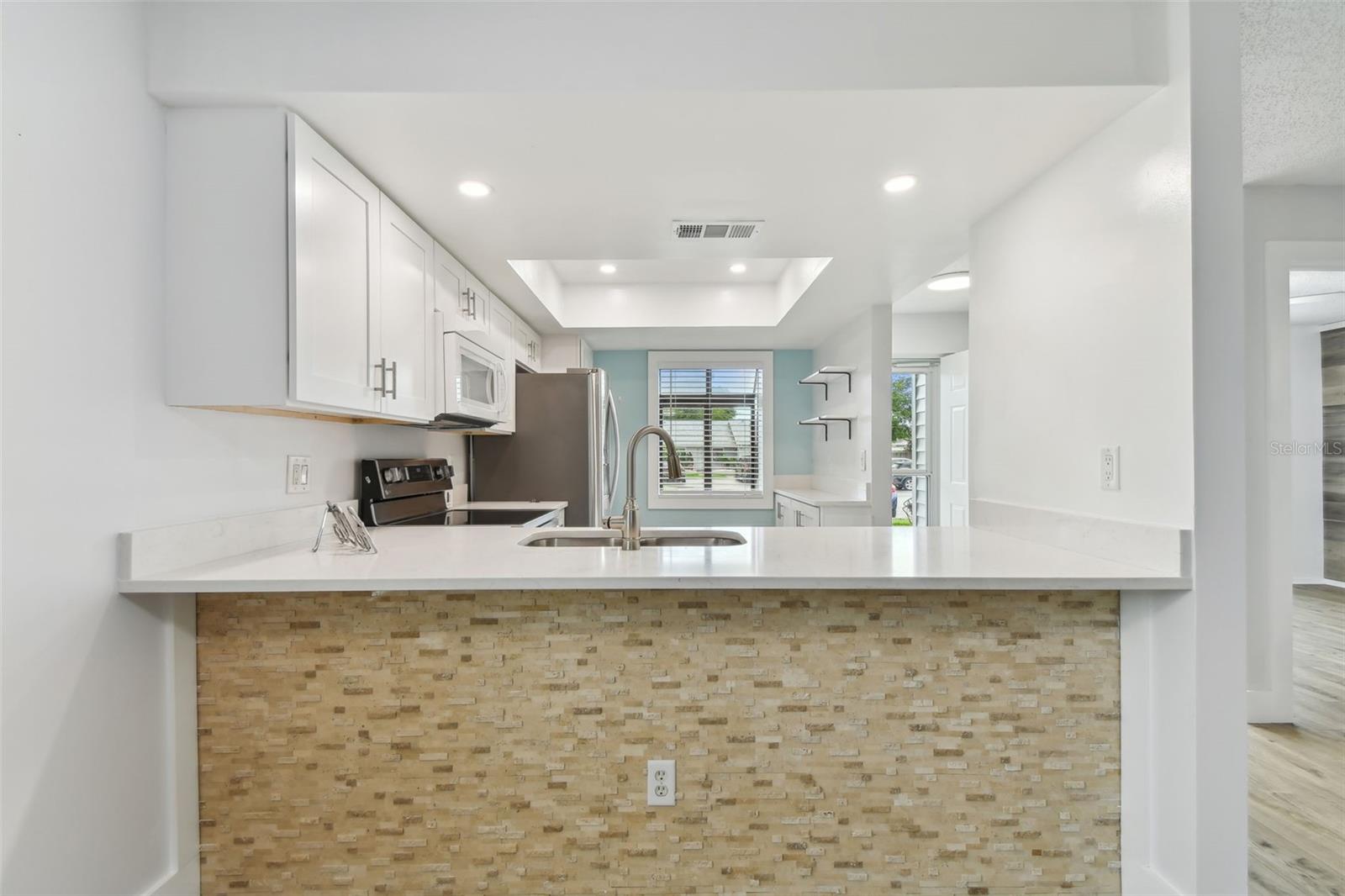 Image 10 of 42 For 211 Somerset Cirle N