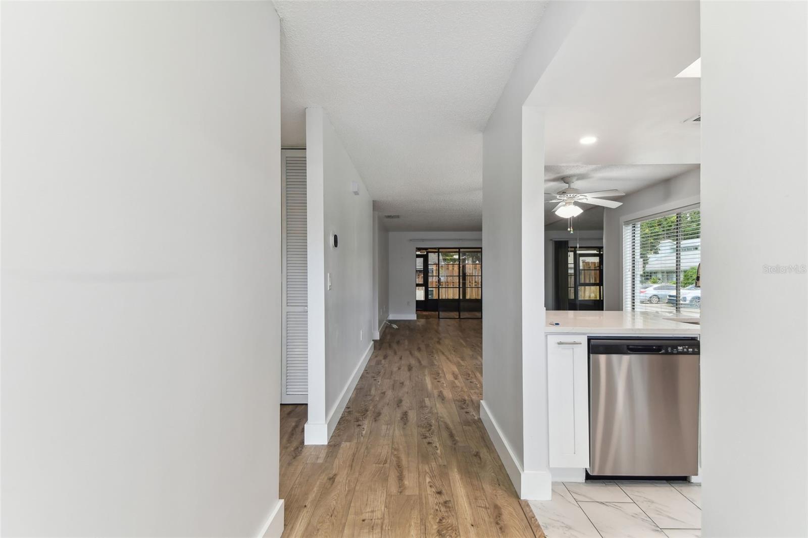 Image 3 of 42 For 211 Somerset Cirle N