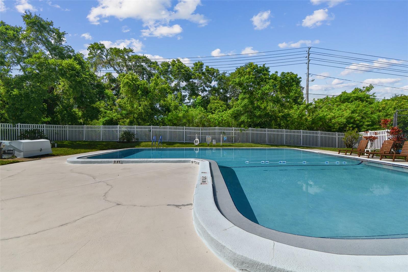 Image 36 of 42 For 211 Somerset Cirle N