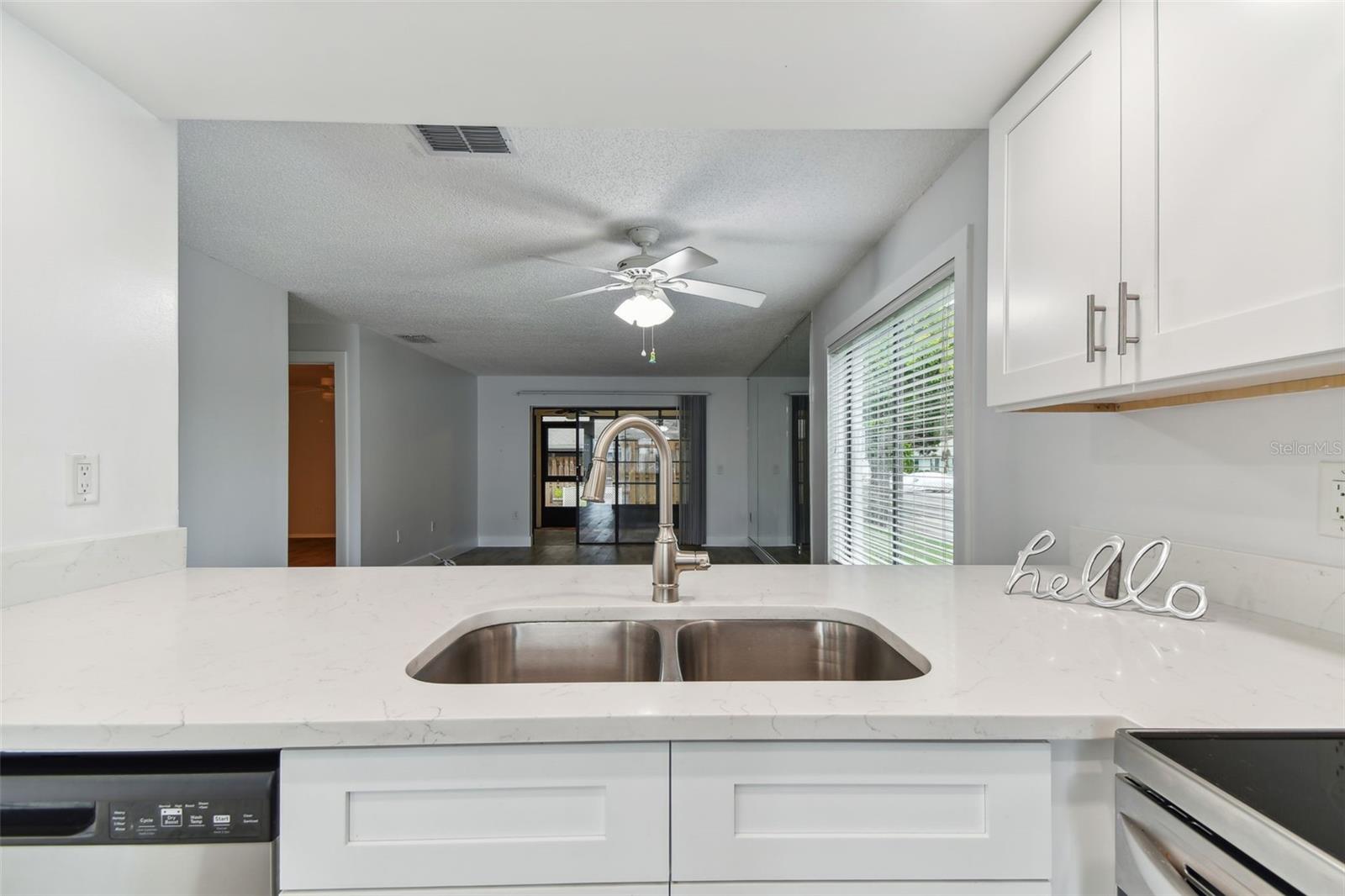 Image 5 of 42 For 211 Somerset Cirle N
