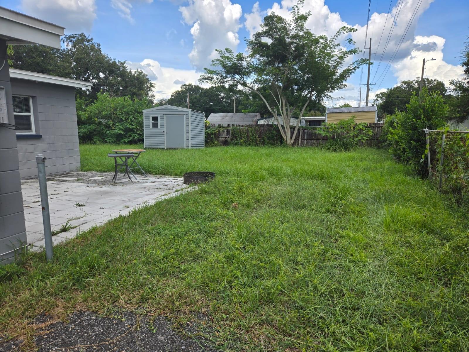 Listing photo id 23 for 4930 82nd Street