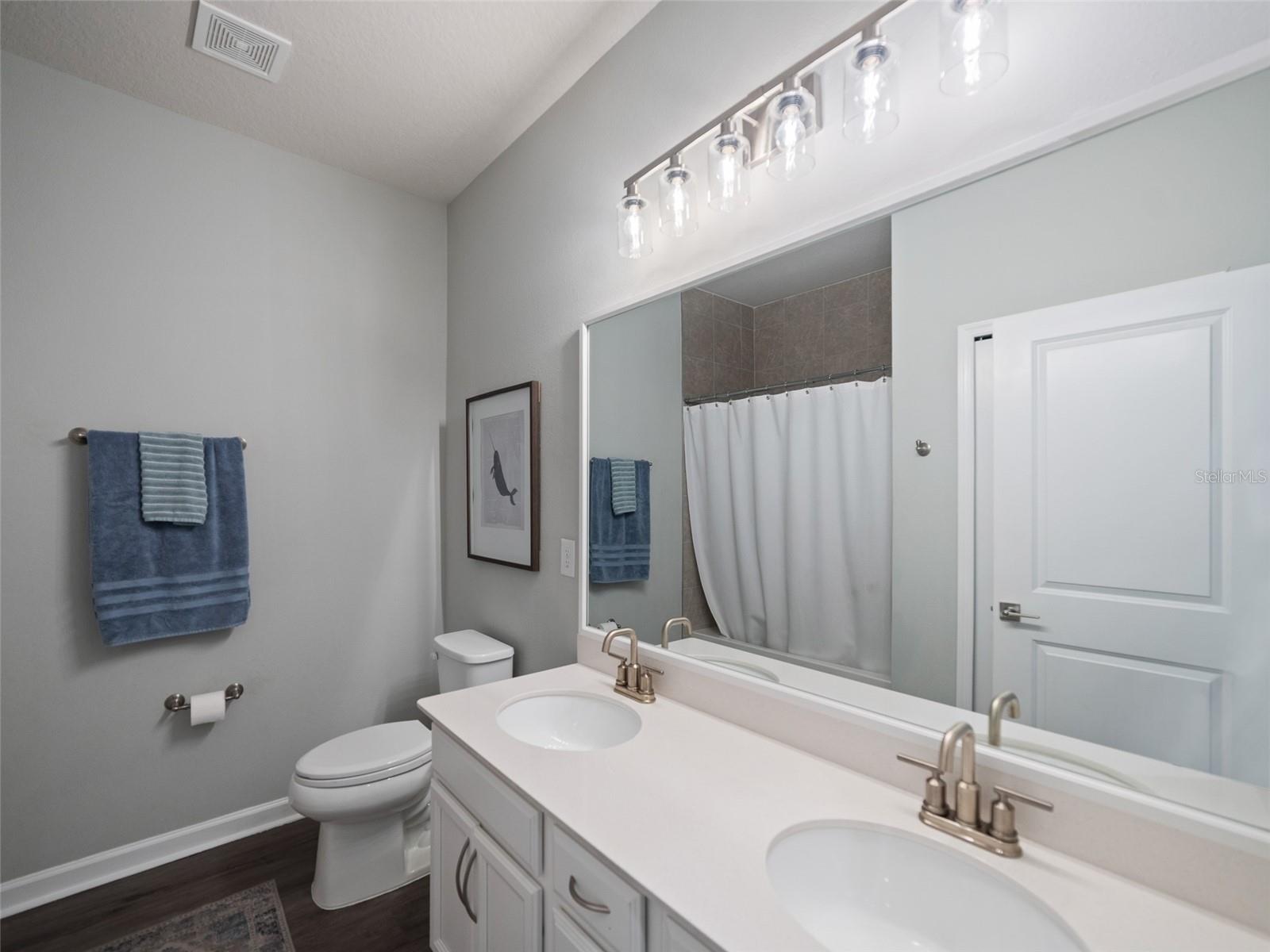 Listing photo id 17 for 11615 Cleyera Court