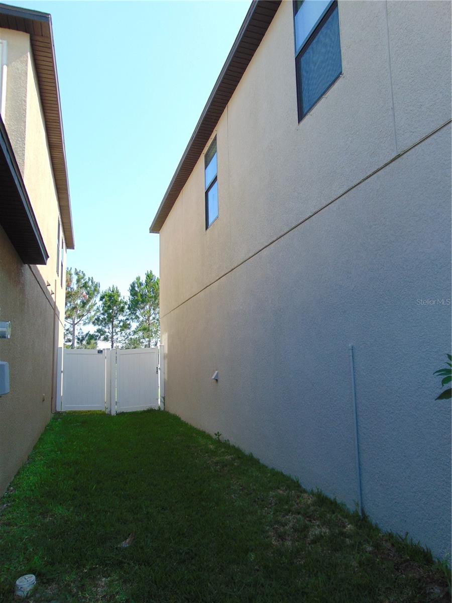 Image 3 of 20 For 11201 Hudson Hills Lane
