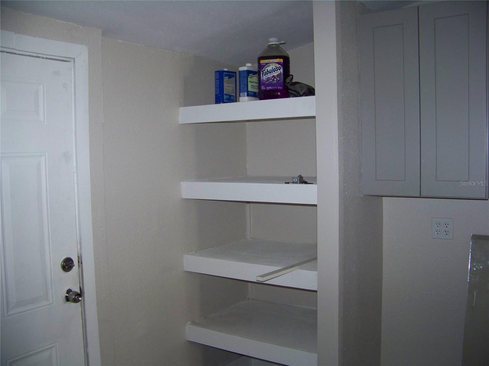 Image 14 of 18 For 1554 Tilley Avenue