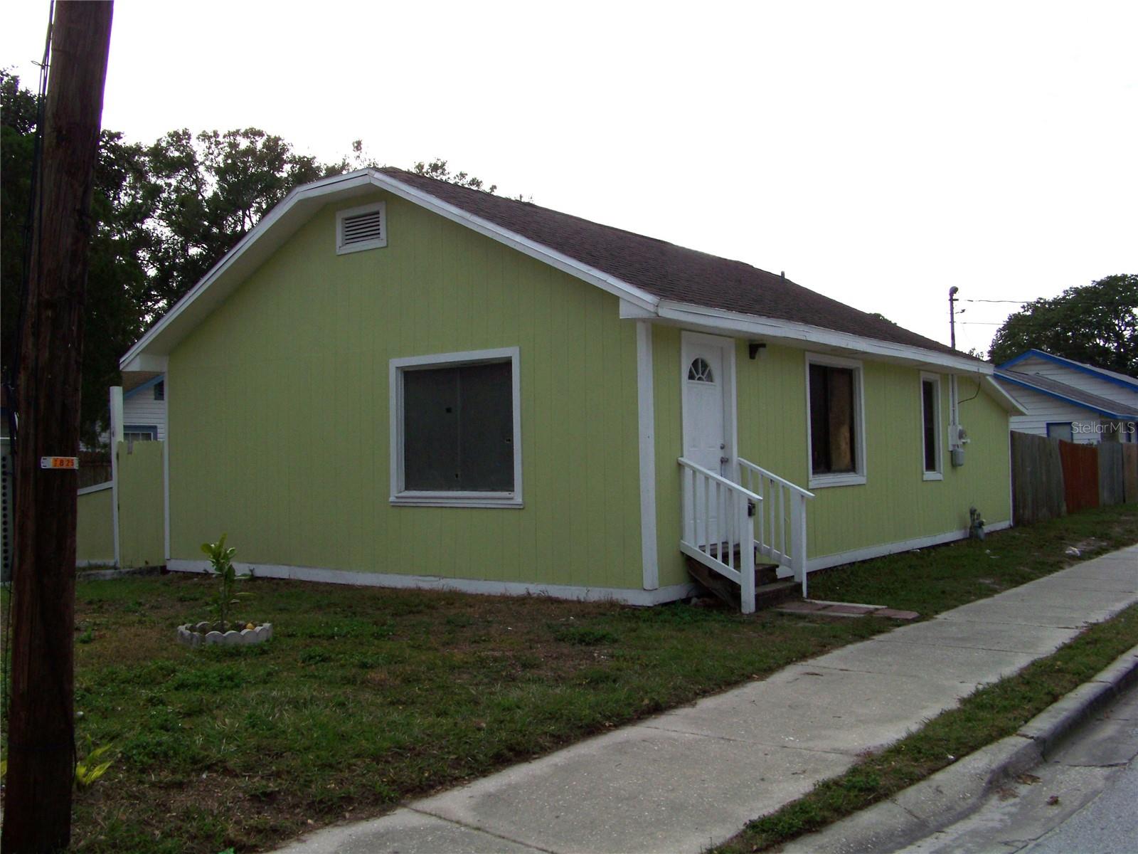 Image 2 of 18 For 1554 Tilley Avenue