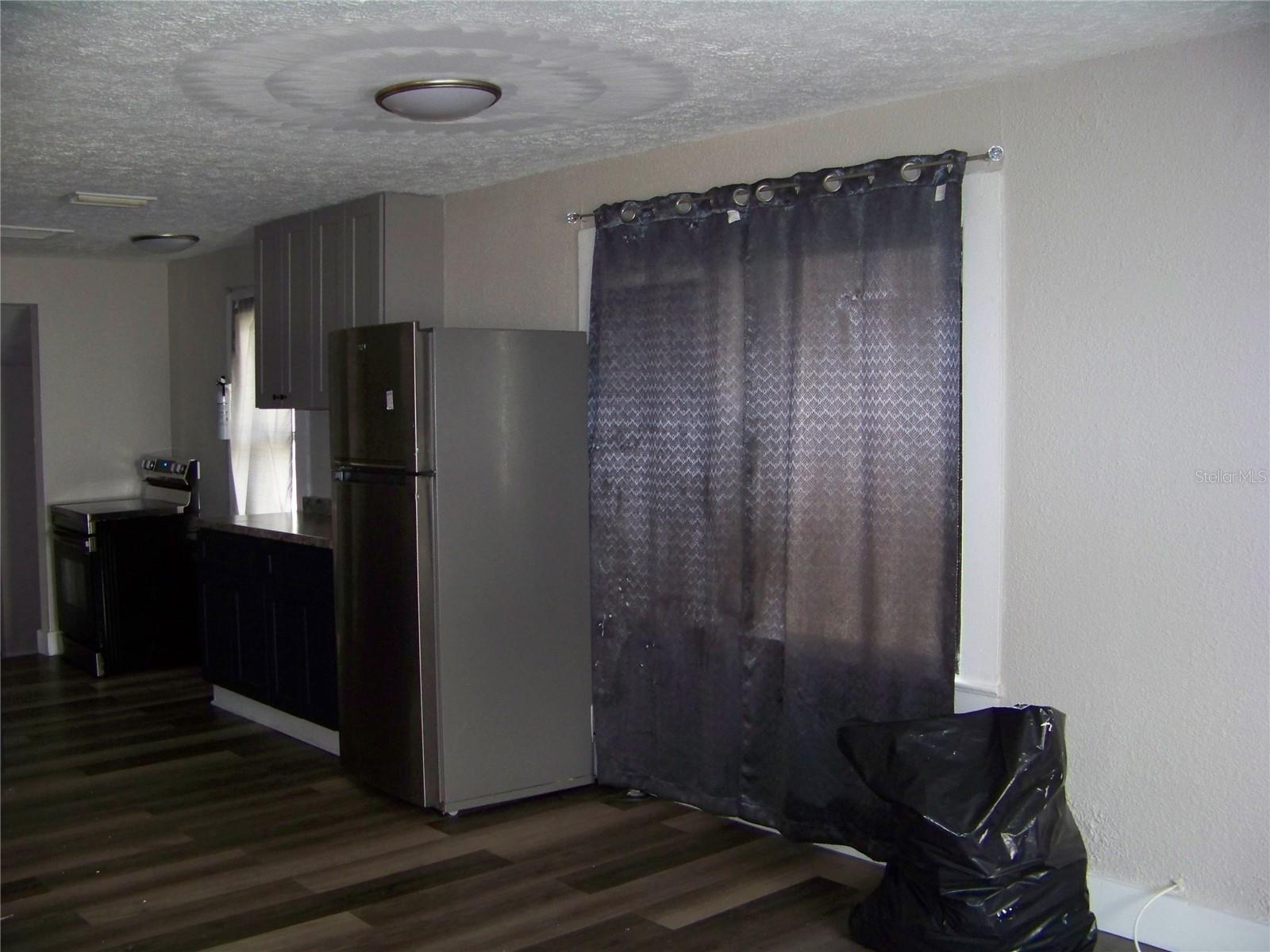 Image 6 of 18 For 1554 Tilley Avenue