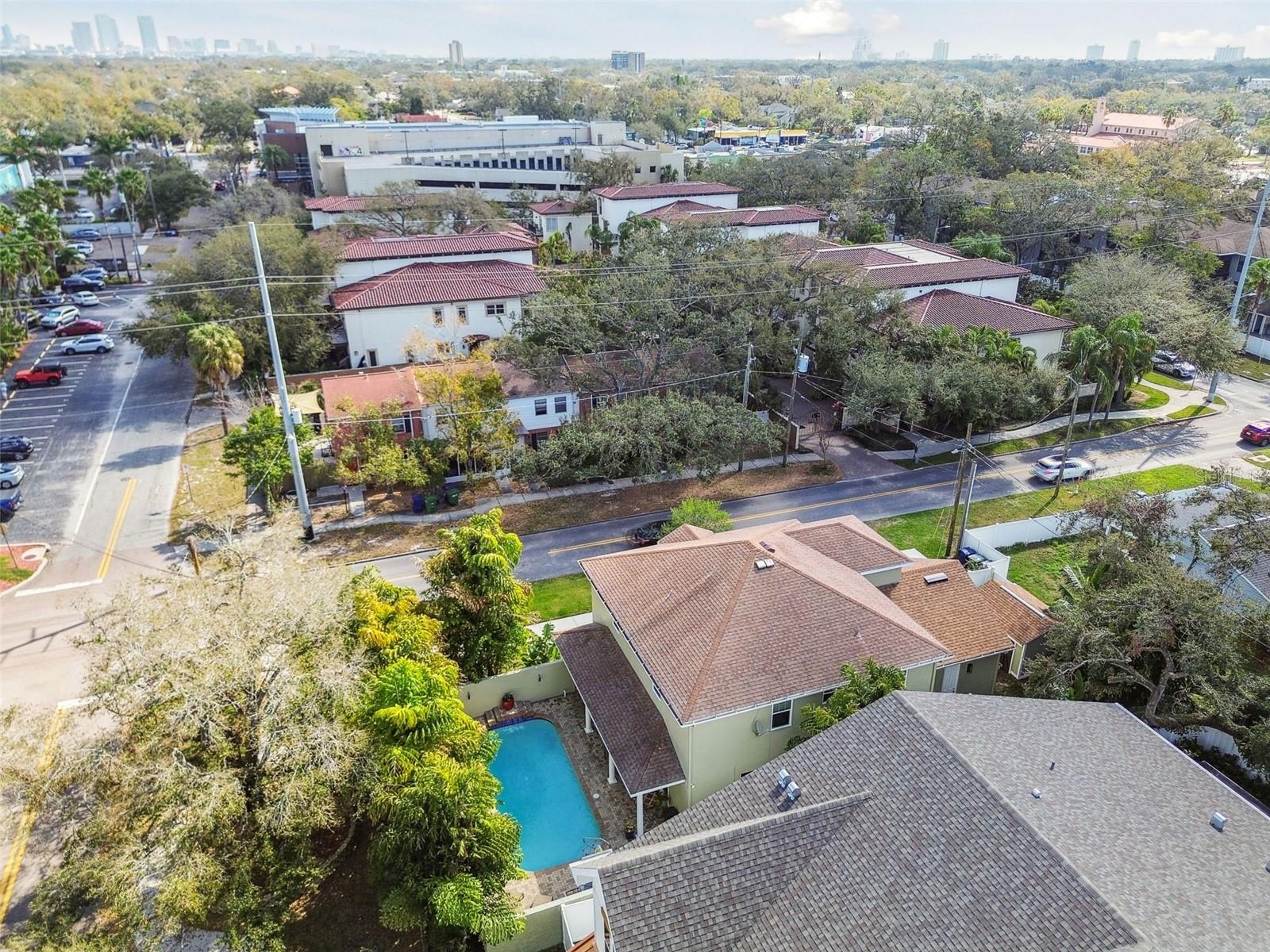 Listing photo id 73 for 3900 Platt Street