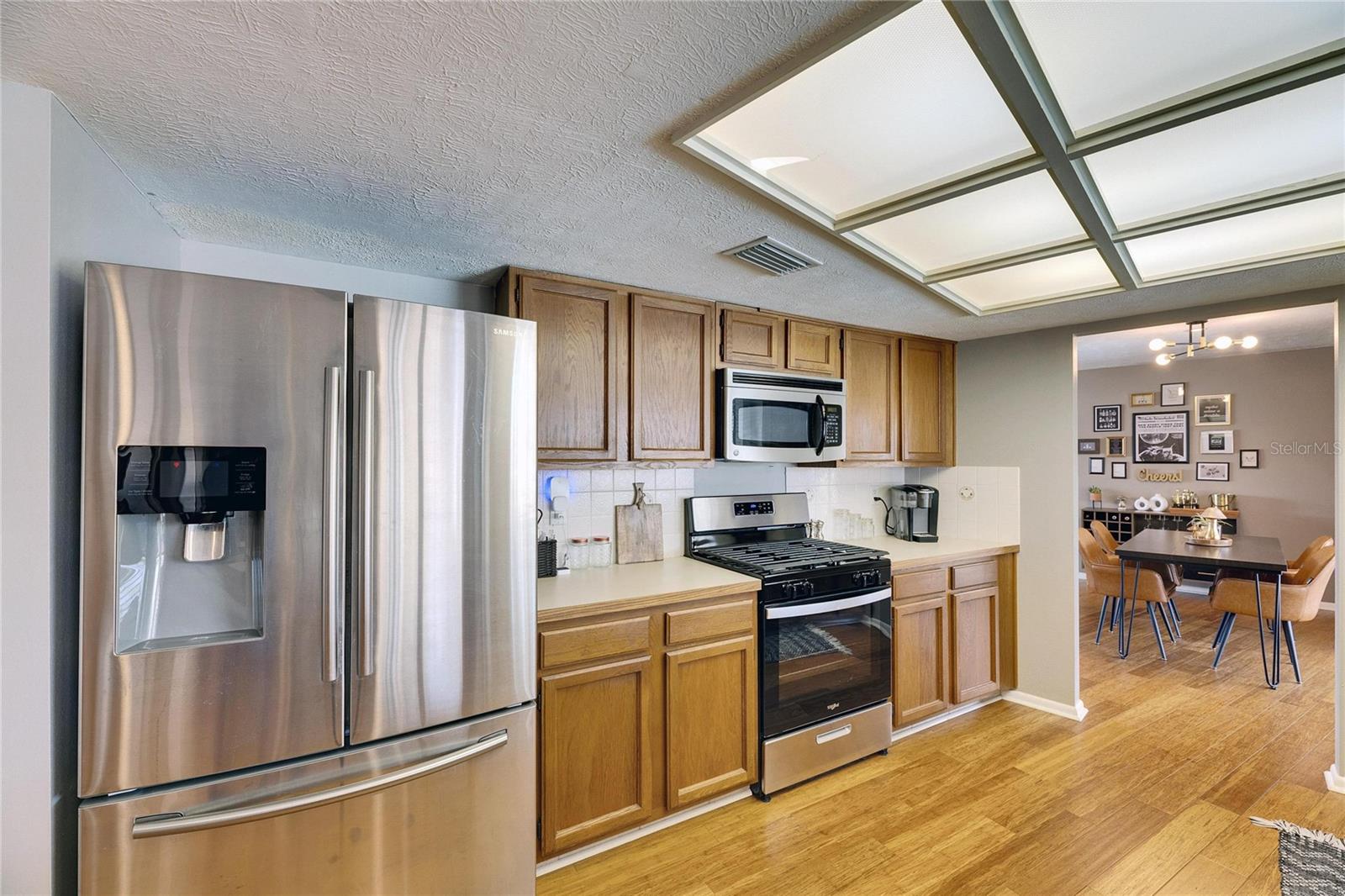 Listing photo id 20 for 811 Eagle Lane
