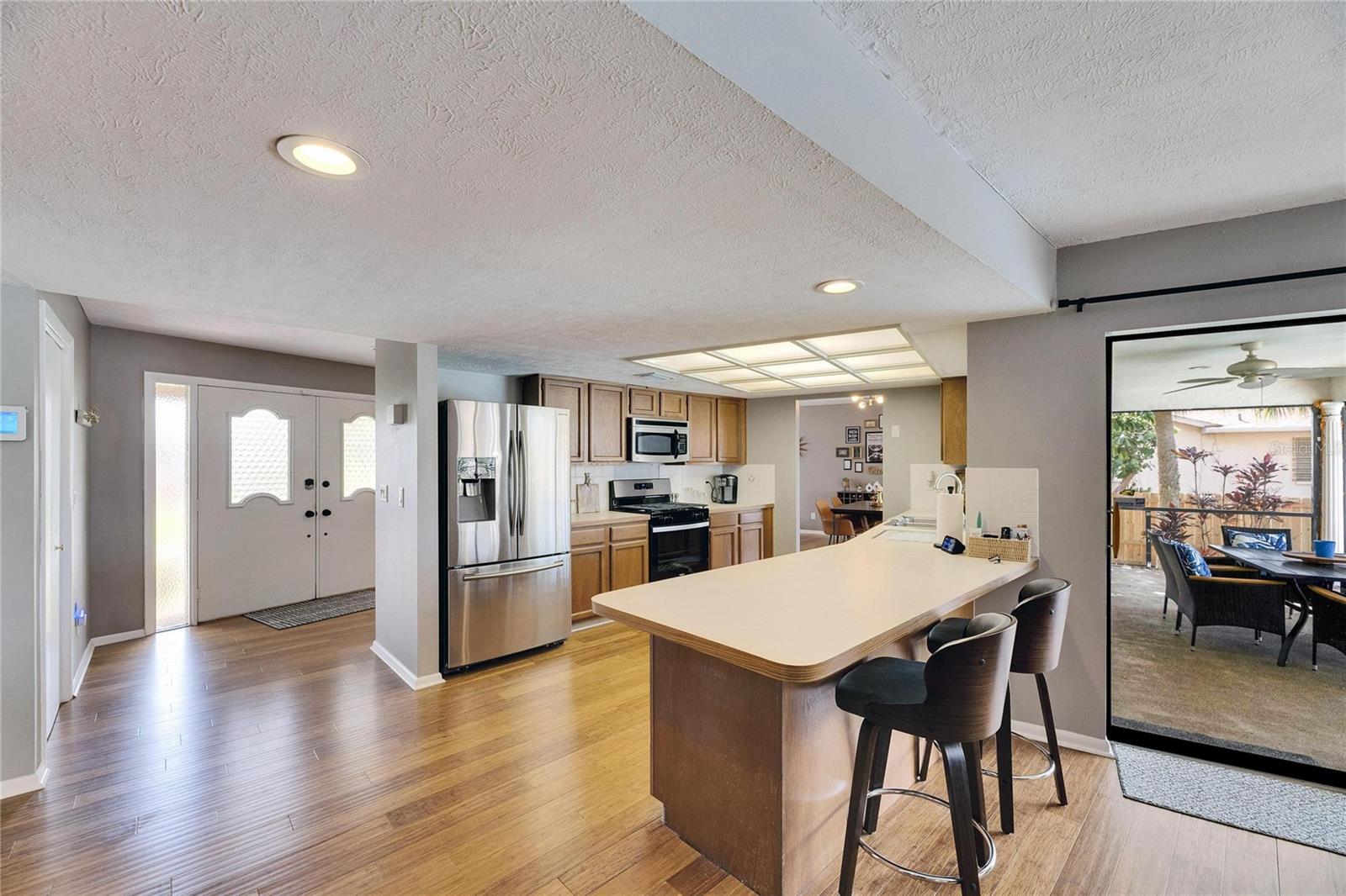 Listing photo id 27 for 811 Eagle Lane