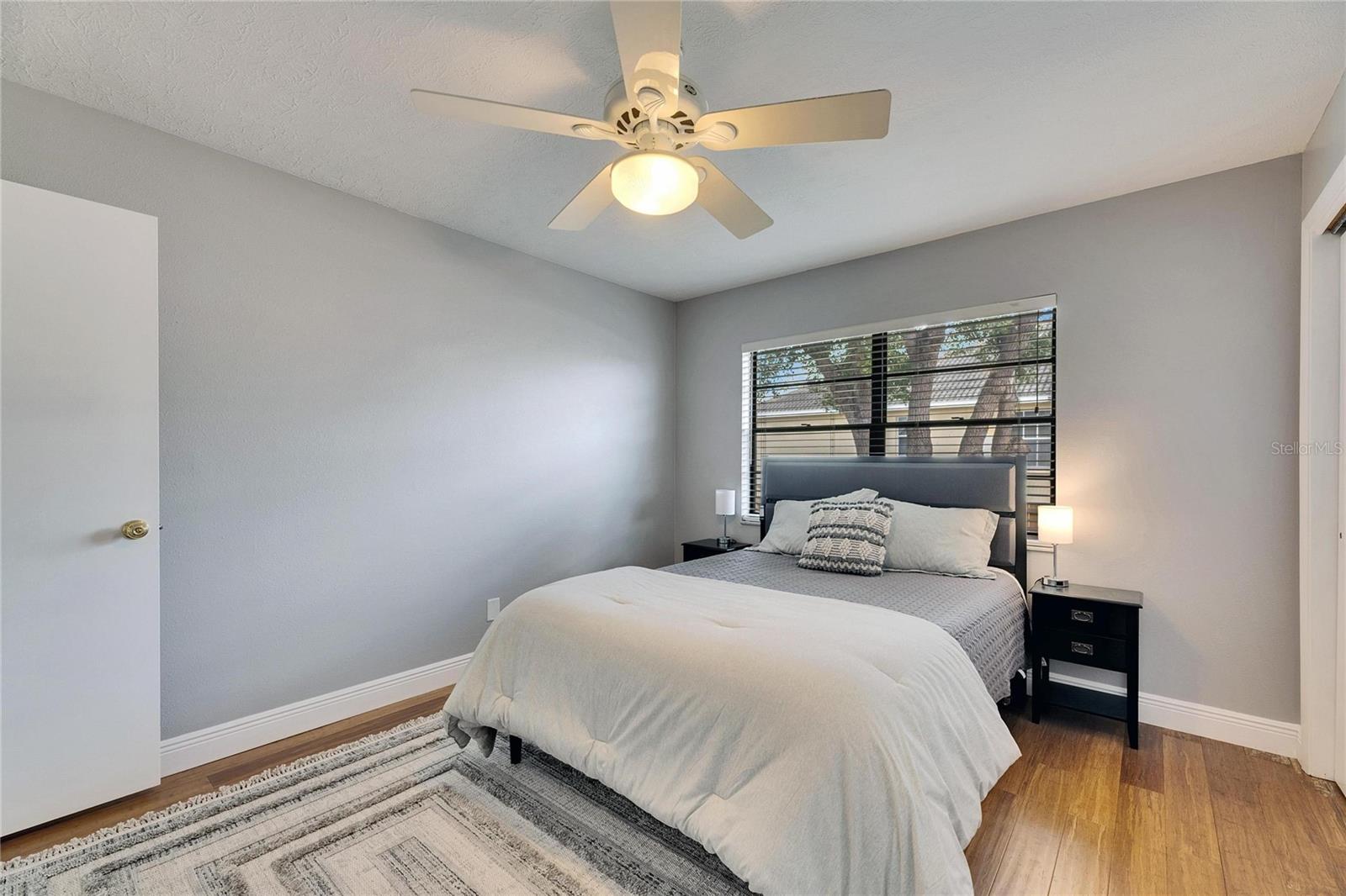 Listing photo id 50 for 811 Eagle Lane
