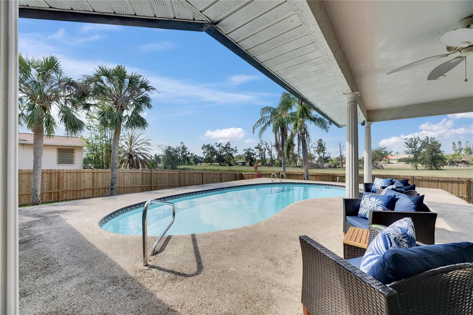 Listing photo id 62 for 811 Eagle Lane