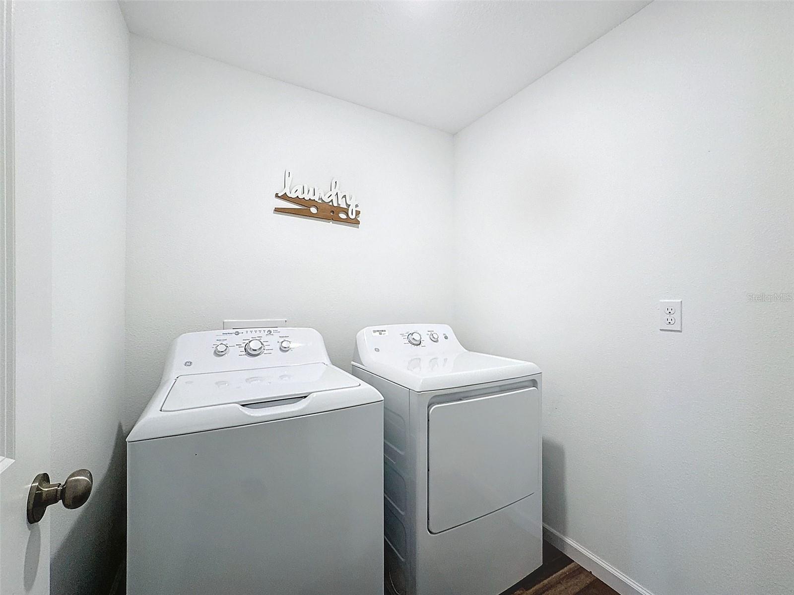 Listing photo id 20 for 6714 Darlington Drive