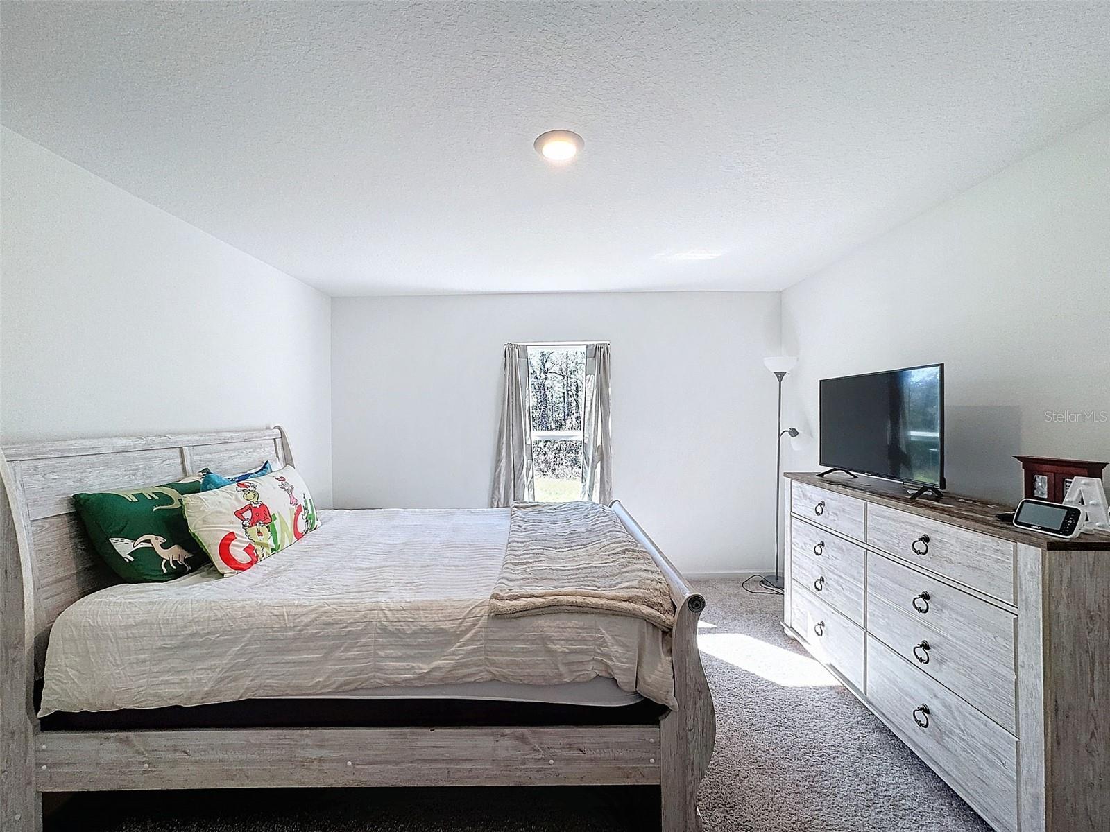 Listing photo id 35 for 6714 Darlington Drive