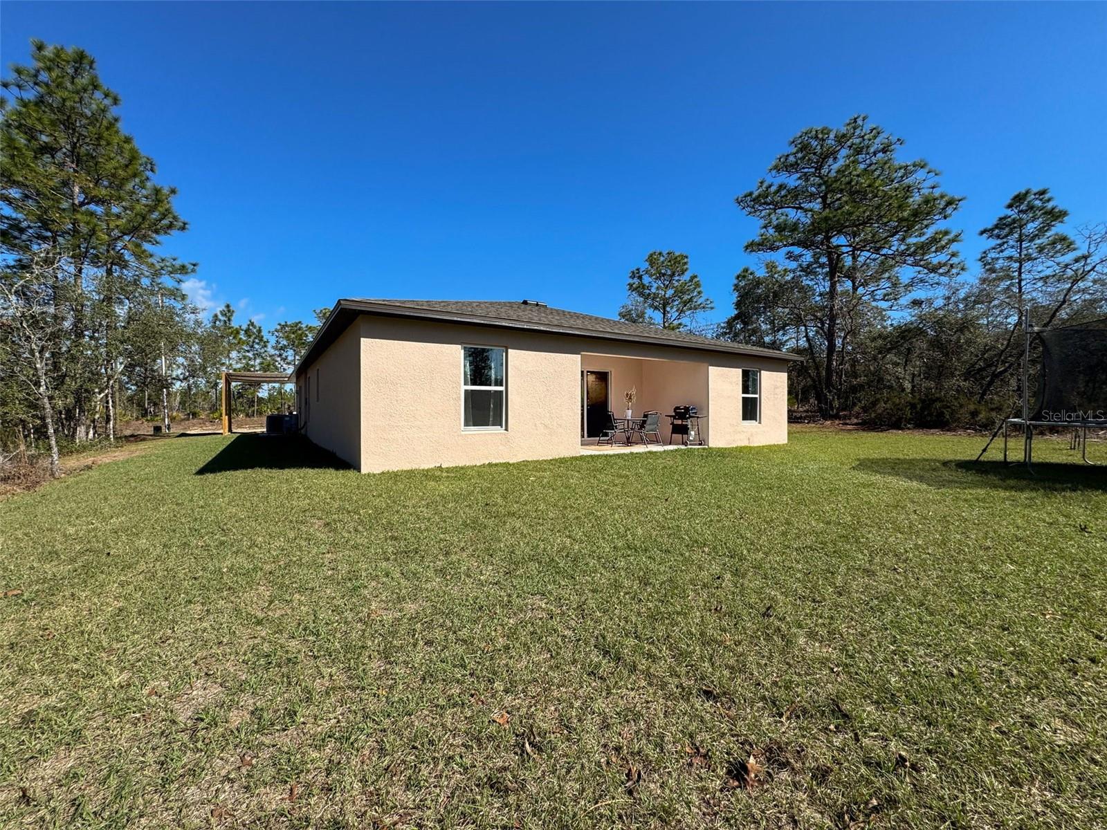 Listing photo id 41 for 6714 Darlington Drive