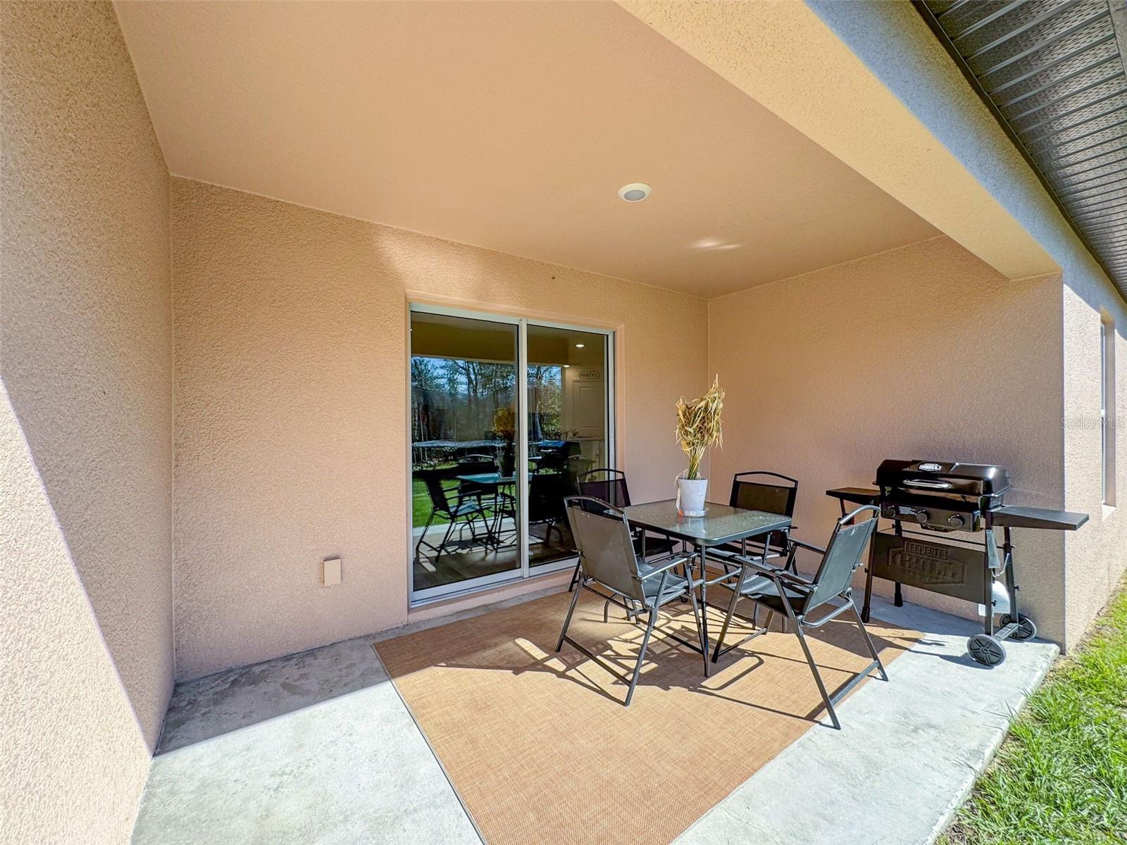 Listing photo id 44 for 6714 Darlington Drive