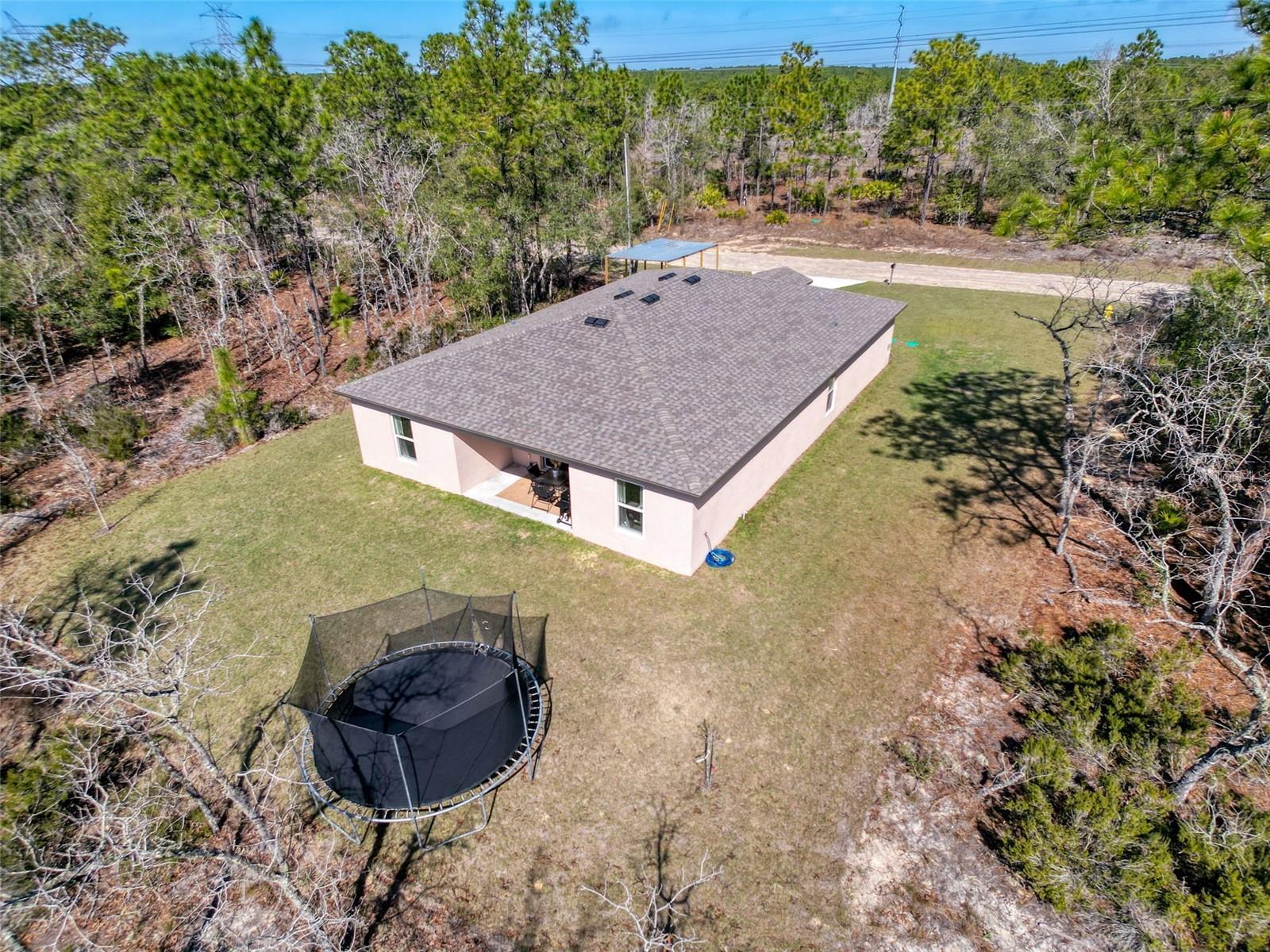Listing photo id 45 for 6714 Darlington Drive