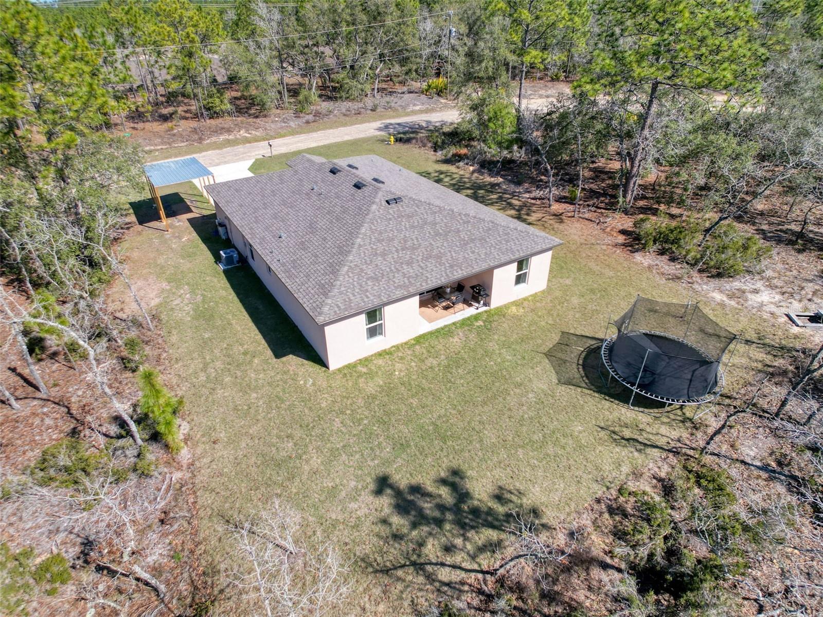 Listing photo id 47 for 6714 Darlington Drive