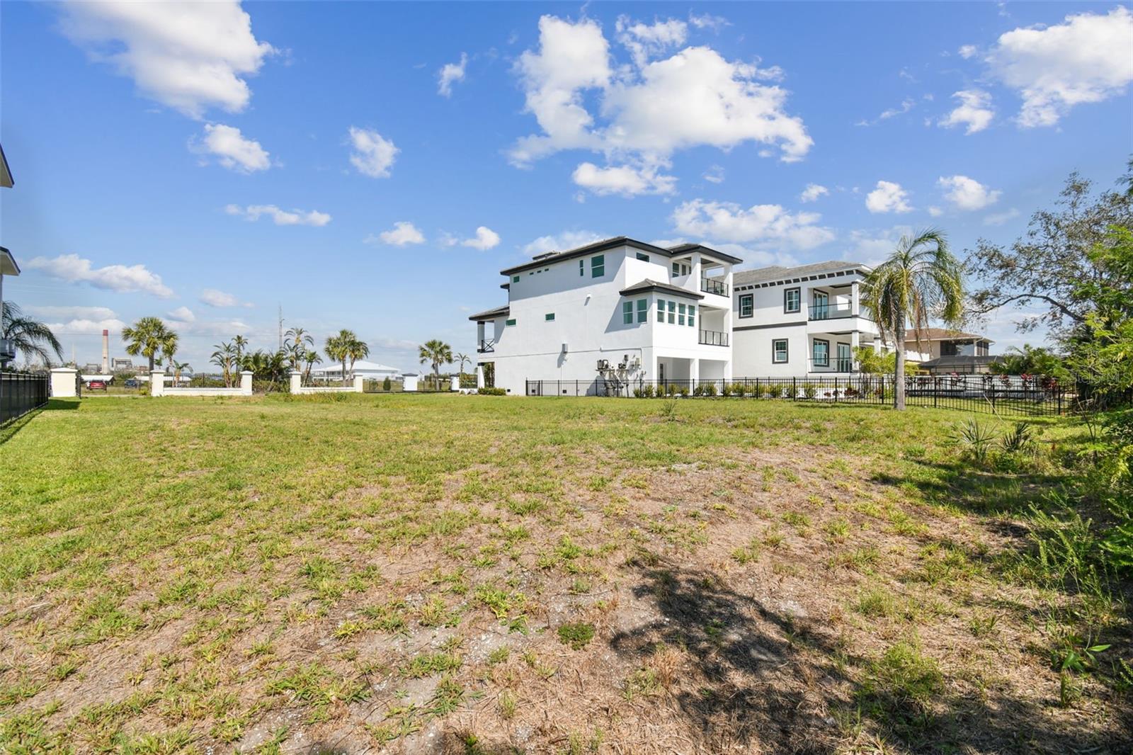 Listing photo id 9 for 540 Estuary Shore Lane