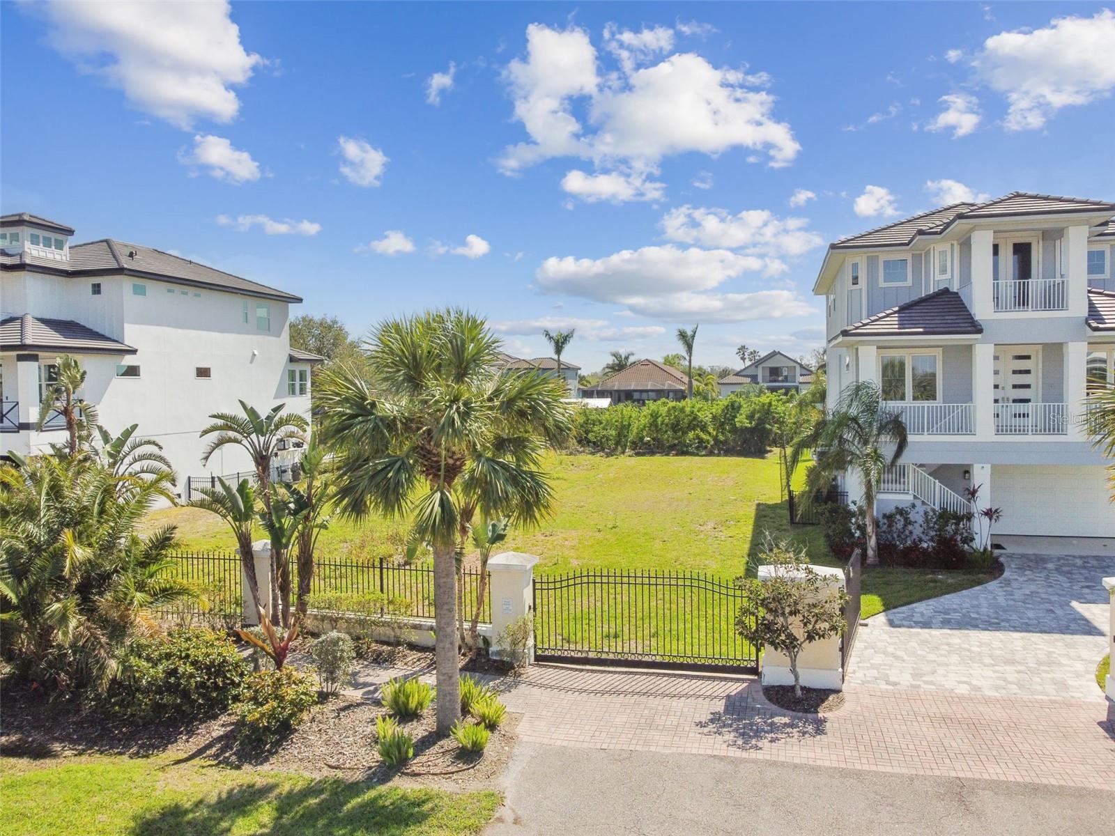 Listing photo id 11 for 540 Estuary Shore Lane