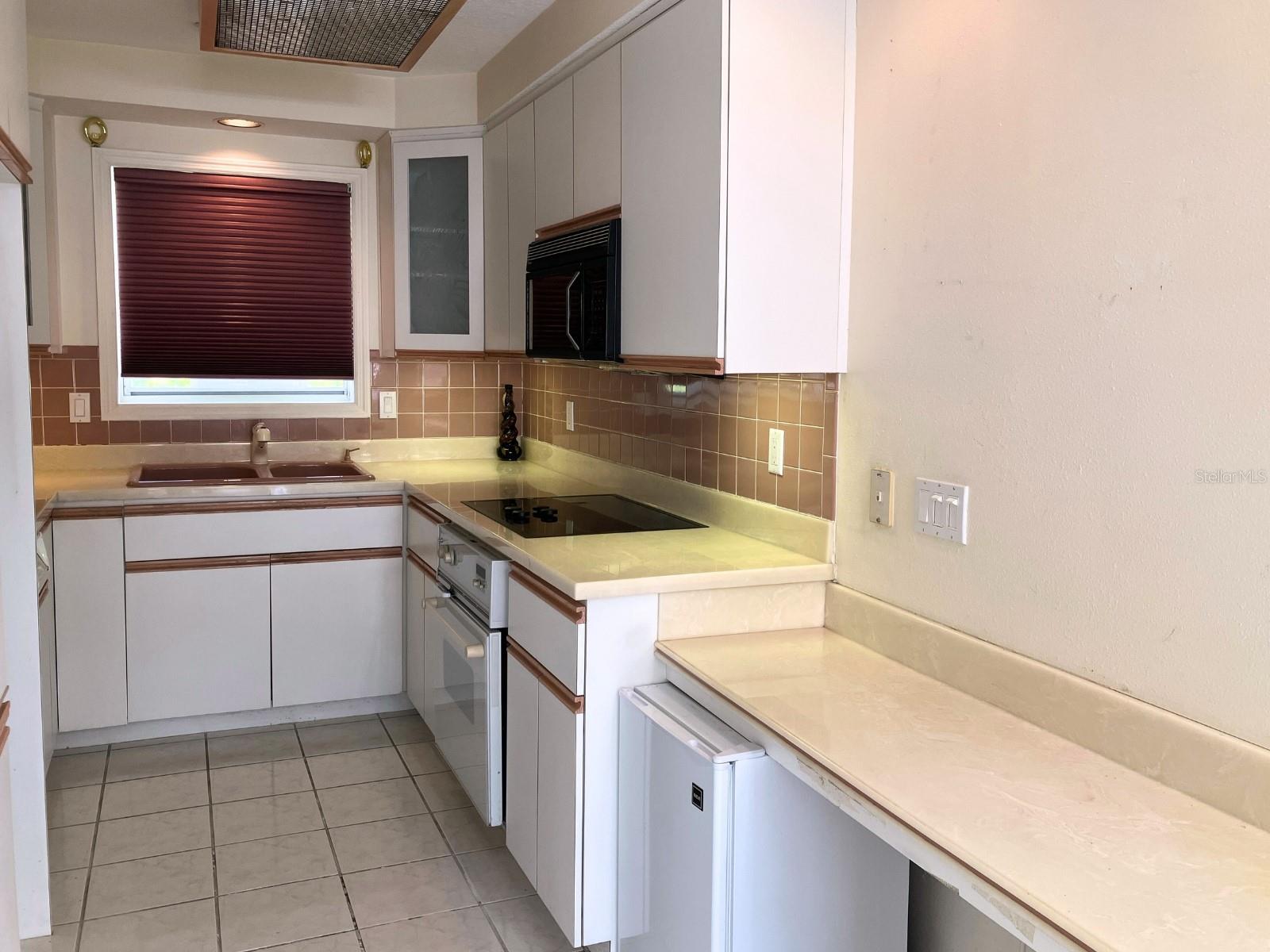 Image 15 of 33 For 2210 Vista Del Sol Circle #519