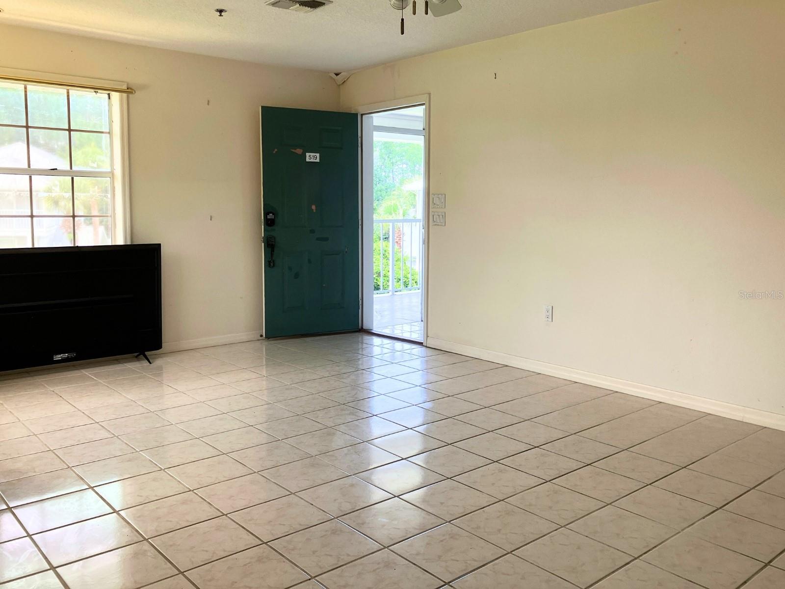 Image 8 of 33 For 2210 Vista Del Sol Circle #519