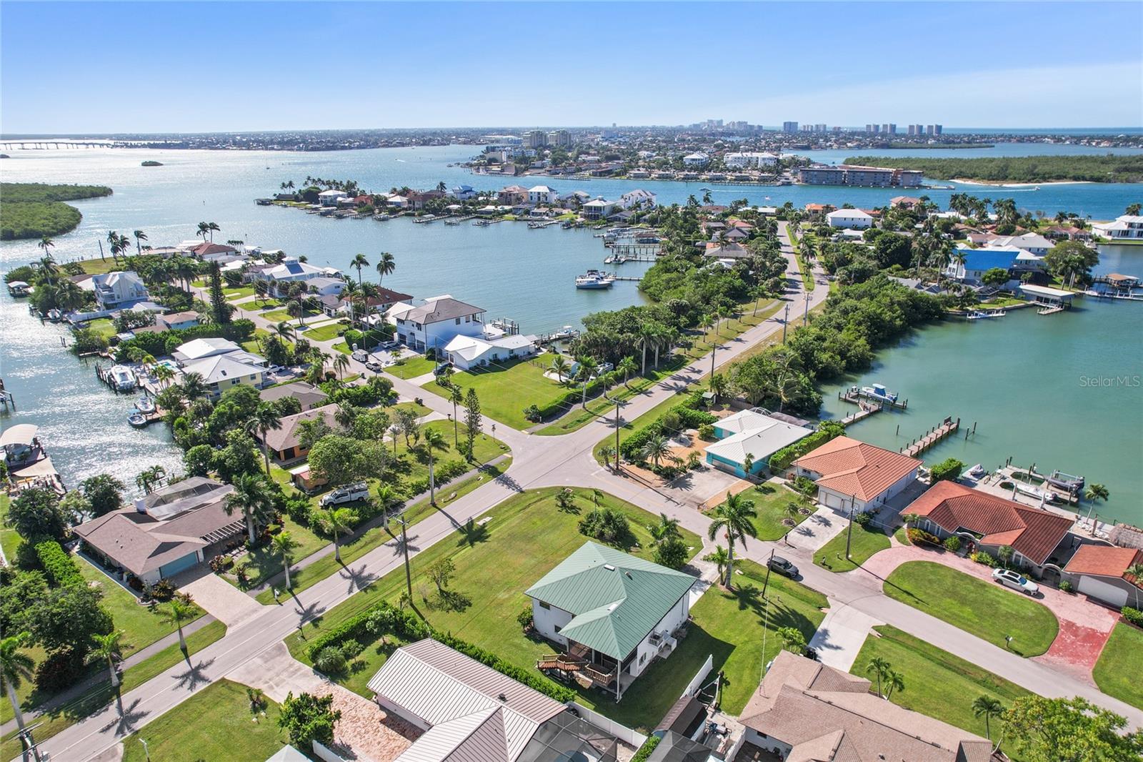 Image 38 of 41 For 103 Tahiti Circle