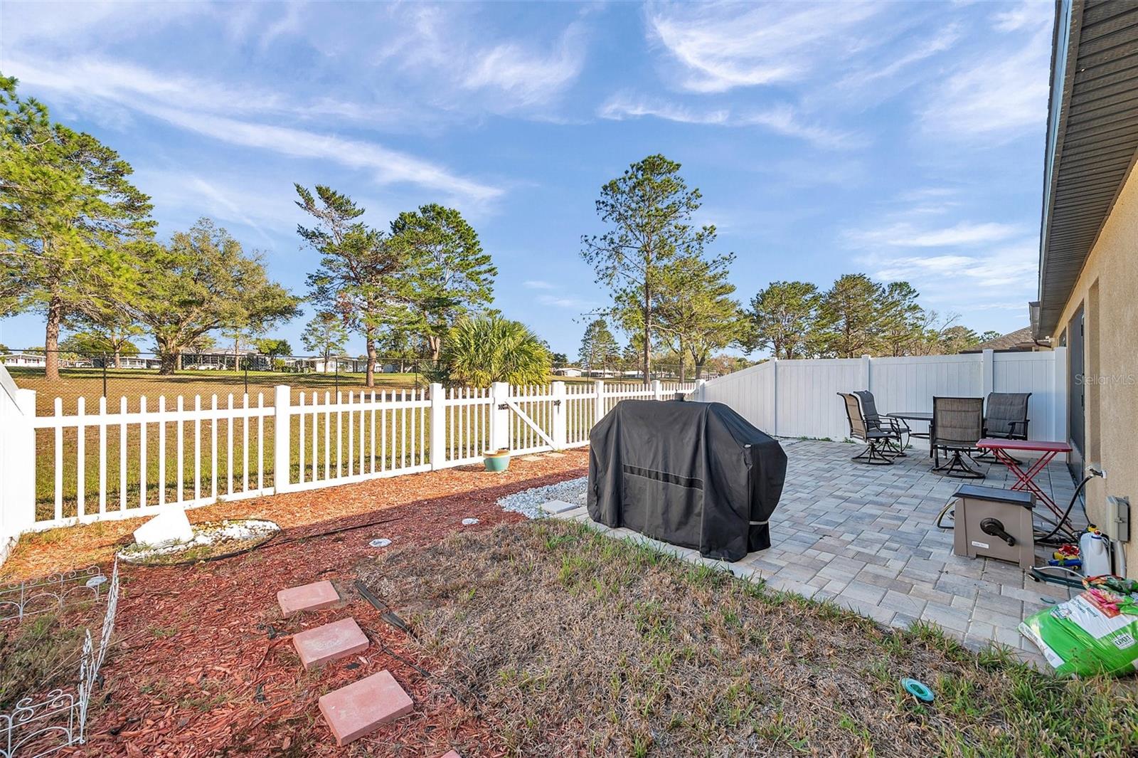 Listing photo id 47 for 8949 Southern Charm Circle