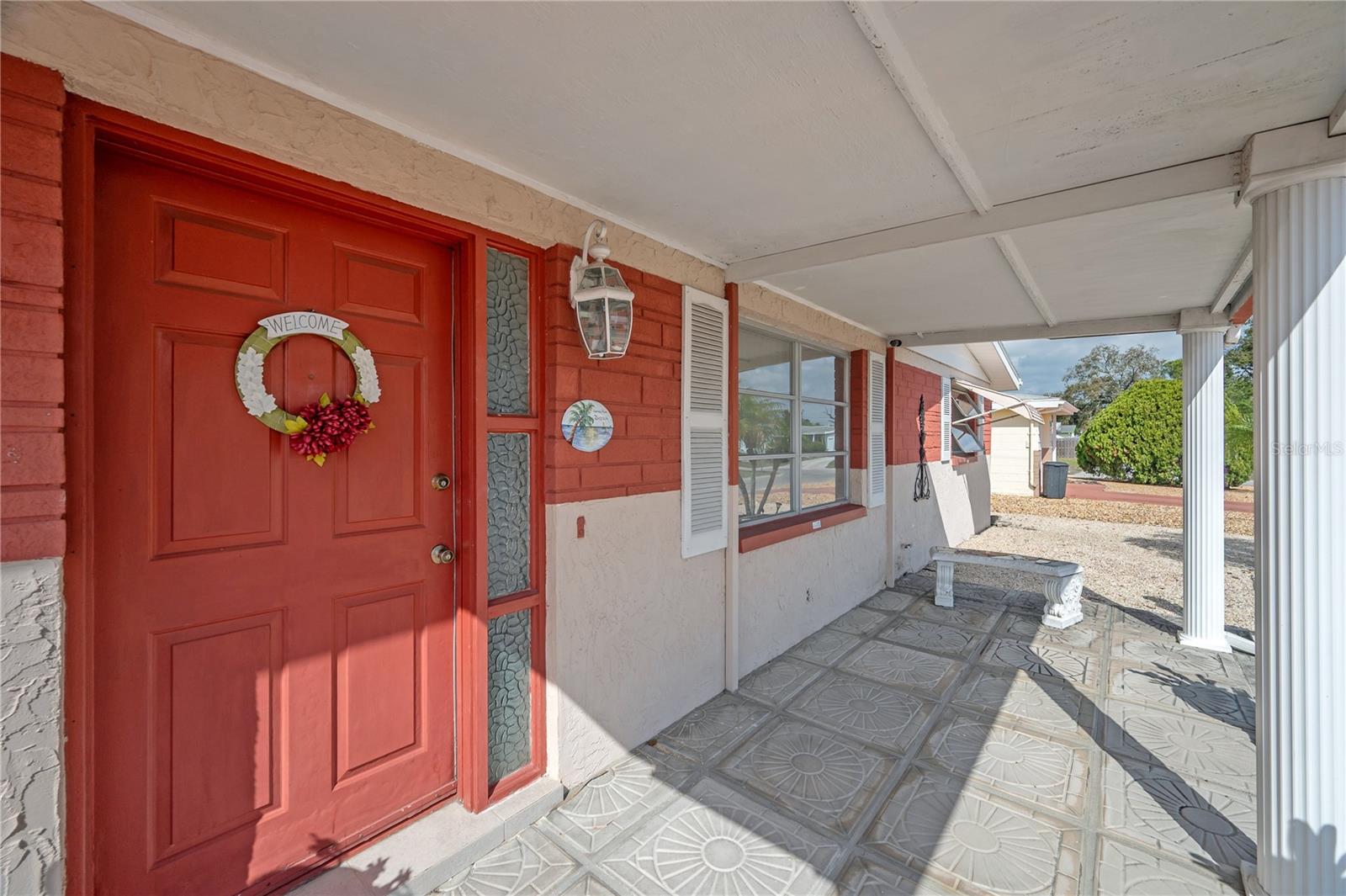 Listing photo id 36 for 1133 Powersong Street