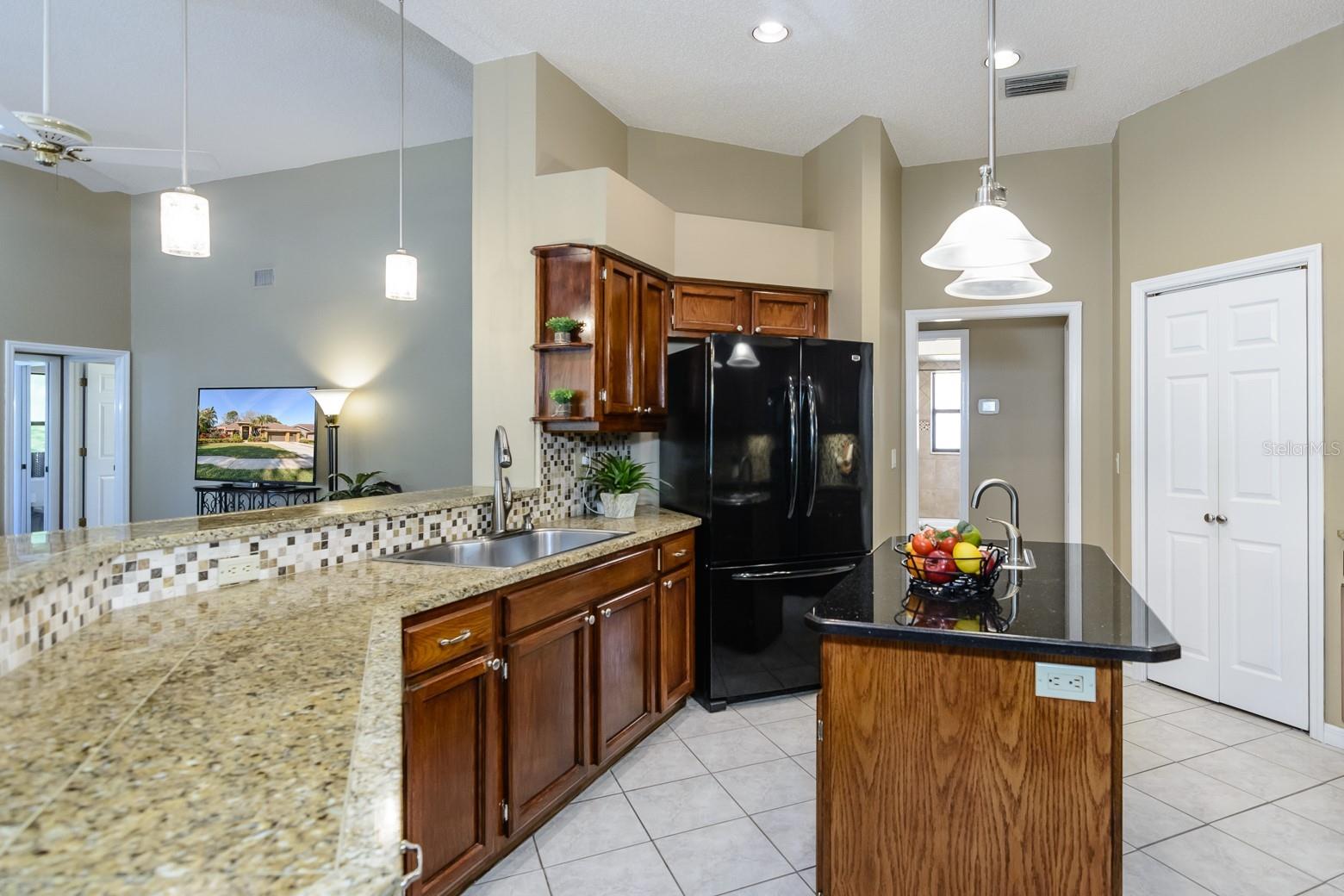 Listing photo id 22 for 2966 Eagle Estates Circle W