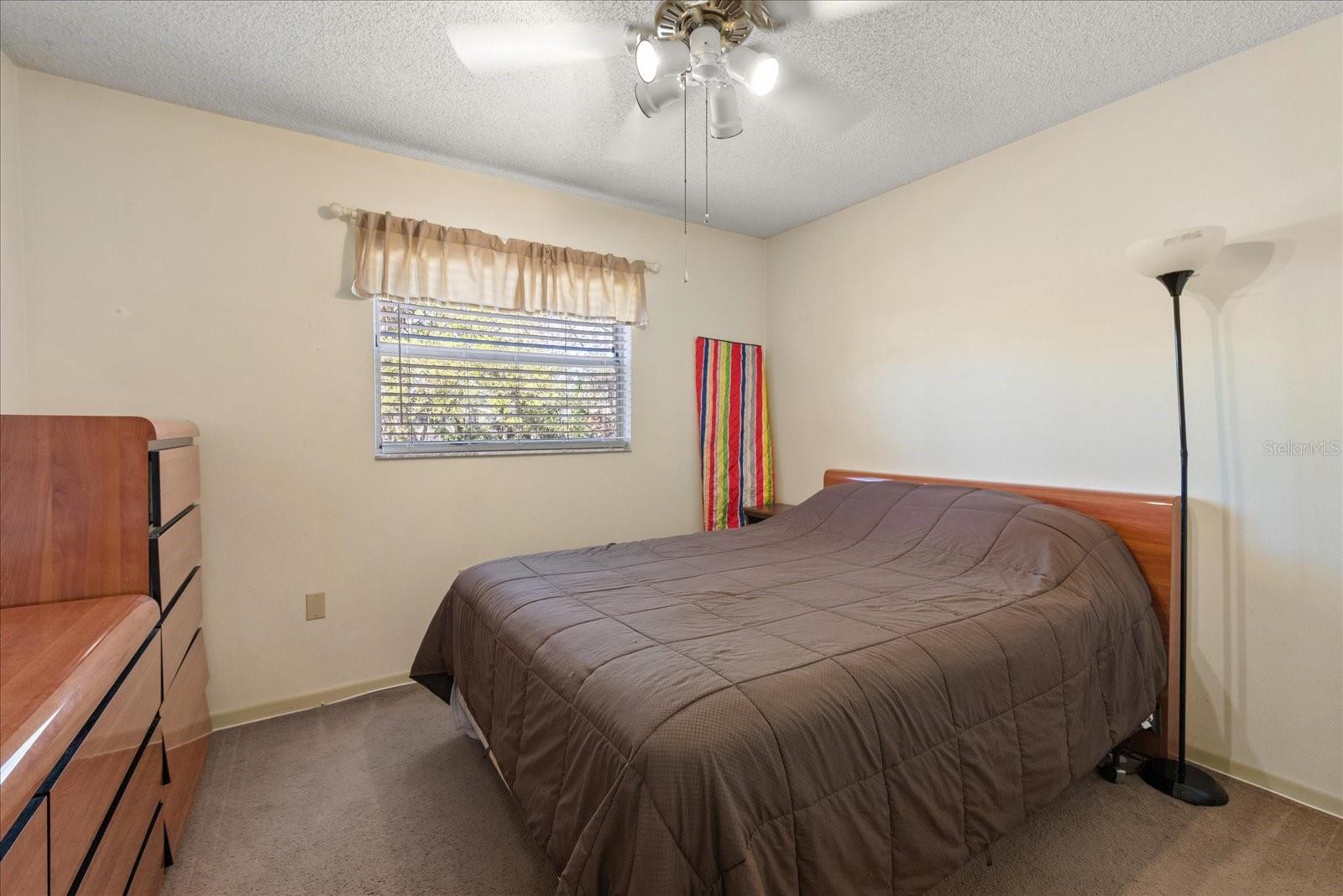 Listing photo id 21 for 7437 118th Drive