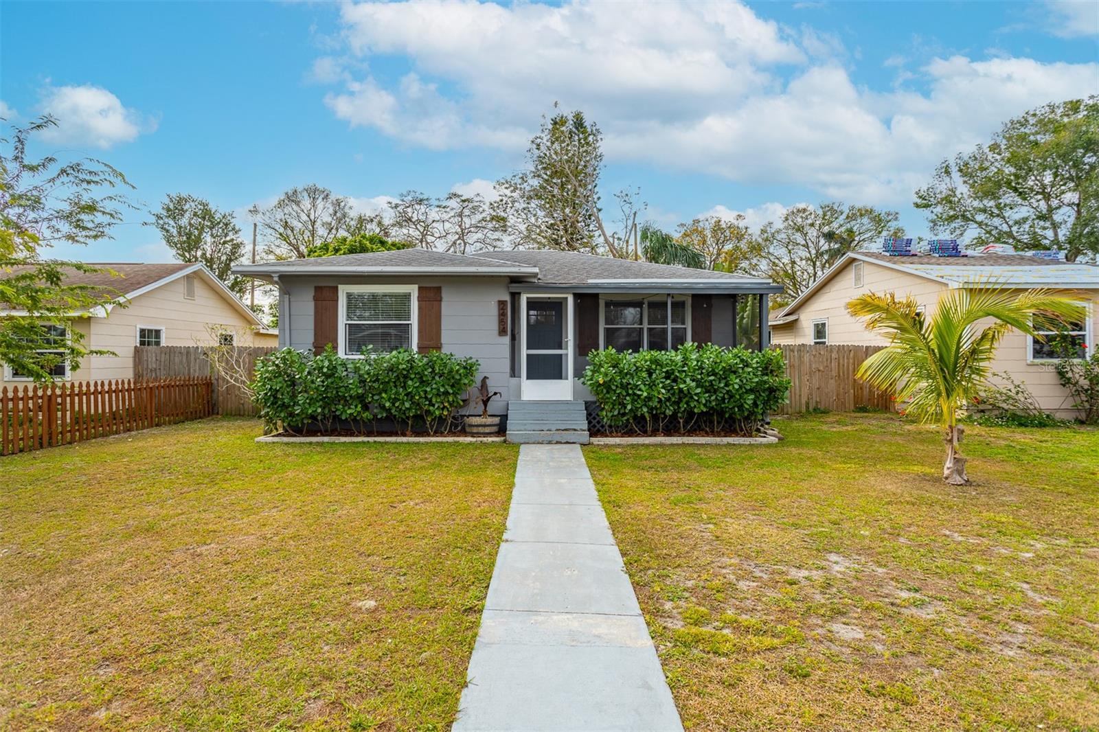 Details for 2454 15th Avenue N, ST PETERSBURG, FL 33713