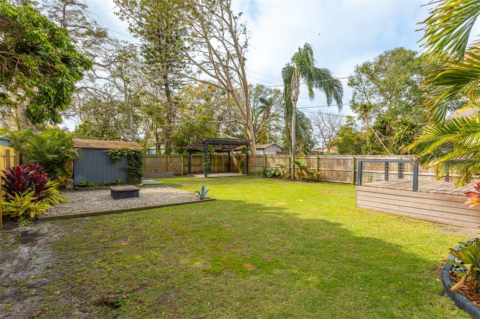 Image 4 of 41 For 2454 15th Avenue N