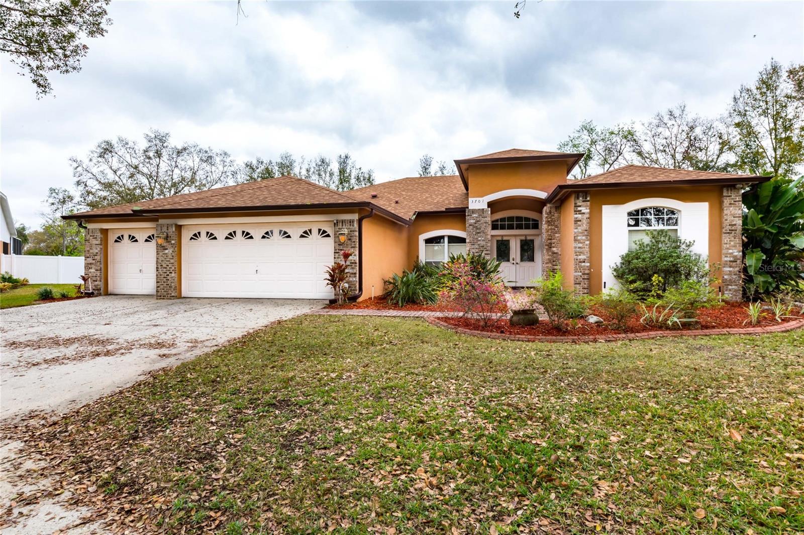 Details for 3701 Barnhouse Place, VALRICO, FL 33596