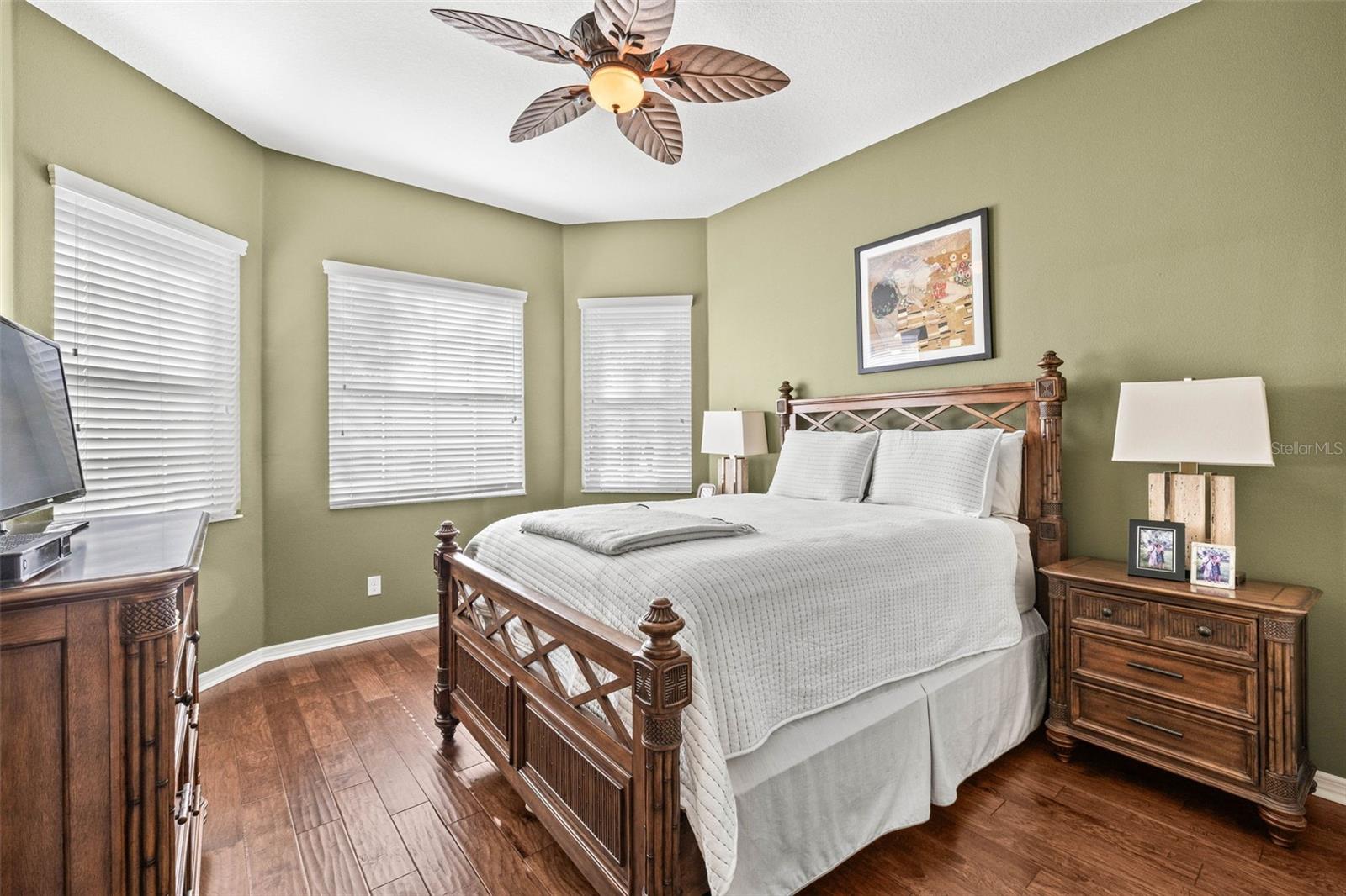 Image 19 of 48 For 16023 Golden Lakes Drive