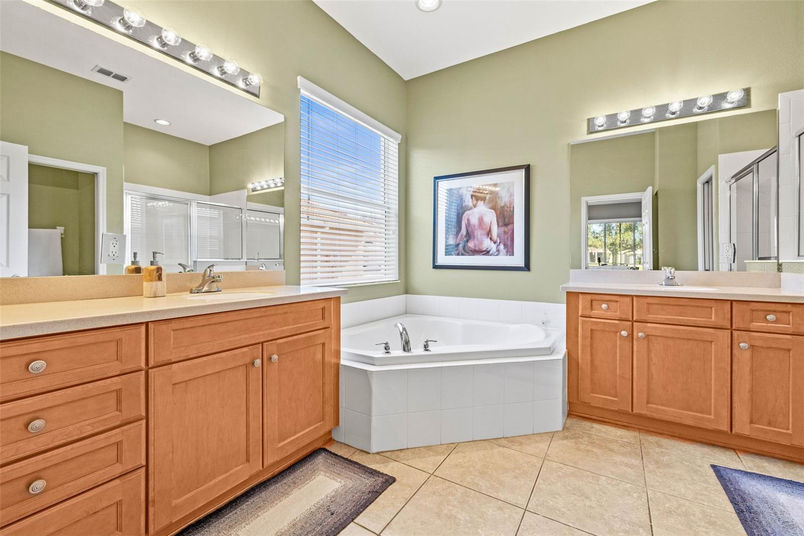 Image 22 of 48 For 16023 Golden Lakes Drive