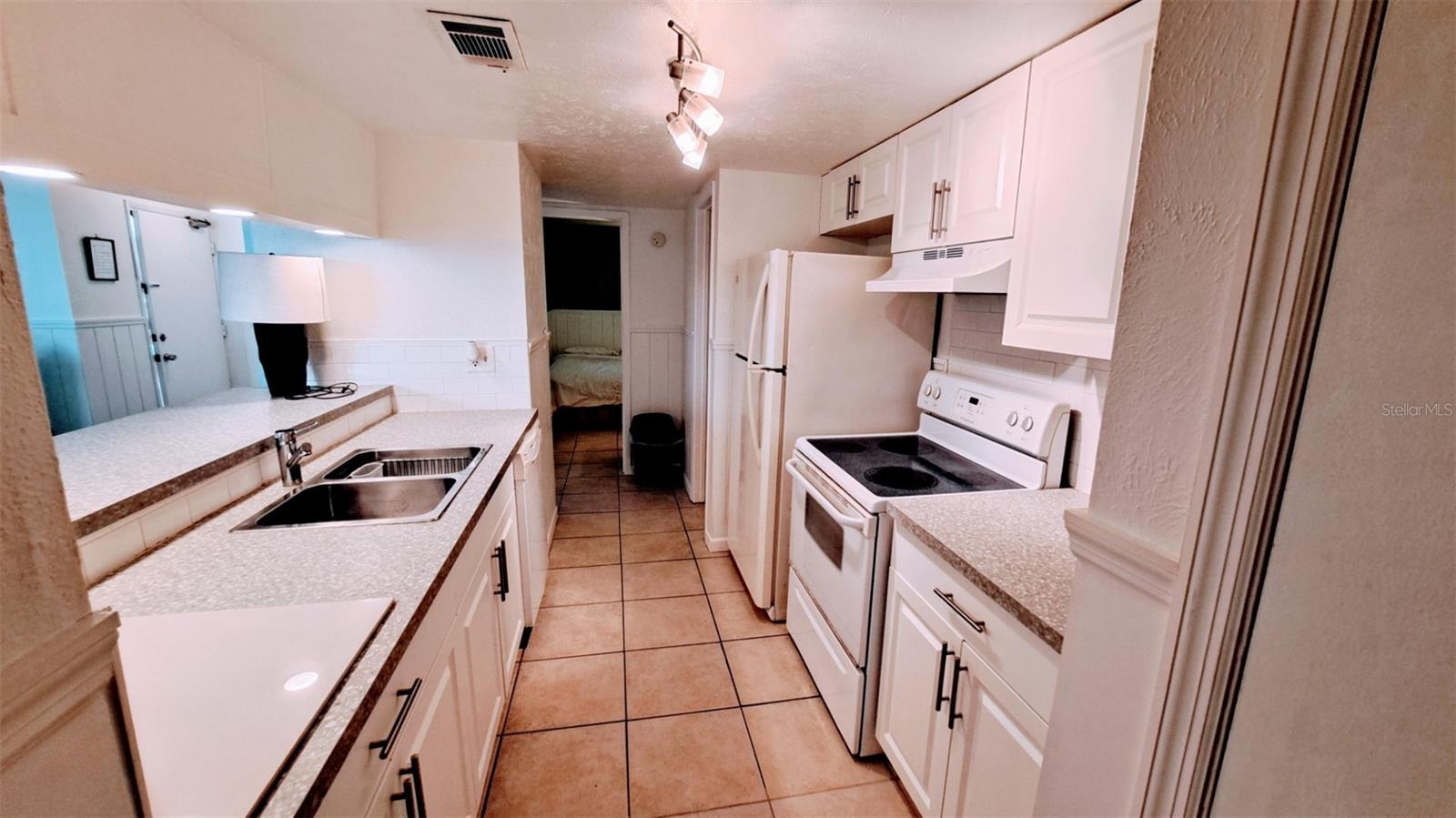 Image 3 of 45 For 3600 42nd Street S 52b