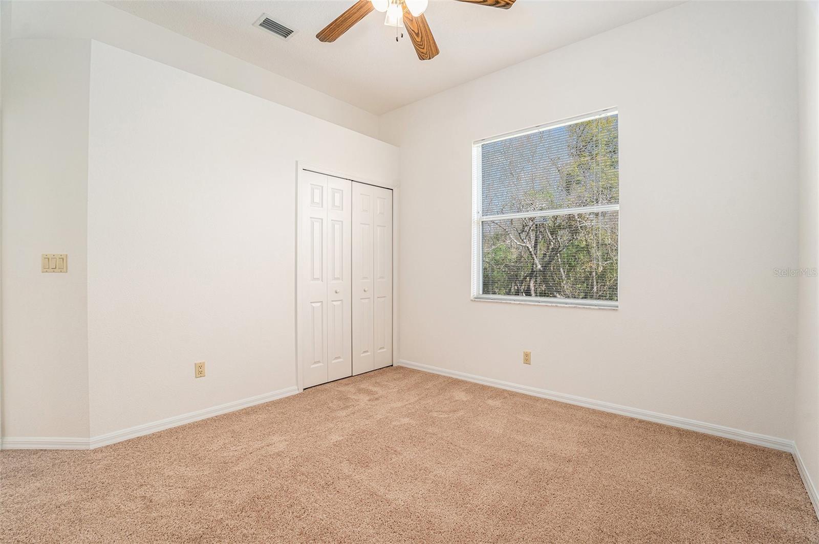 Listing photo id 21 for 4215 Whittner Drive