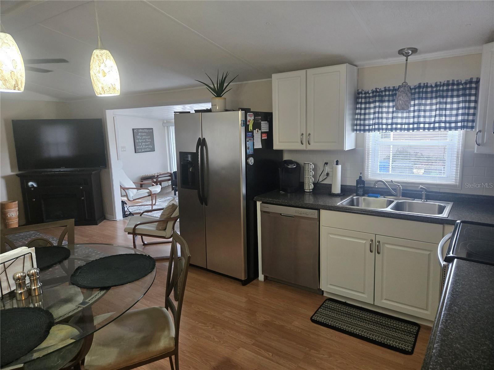 Image 12 of 38 For 1710 7th Street Sw 93