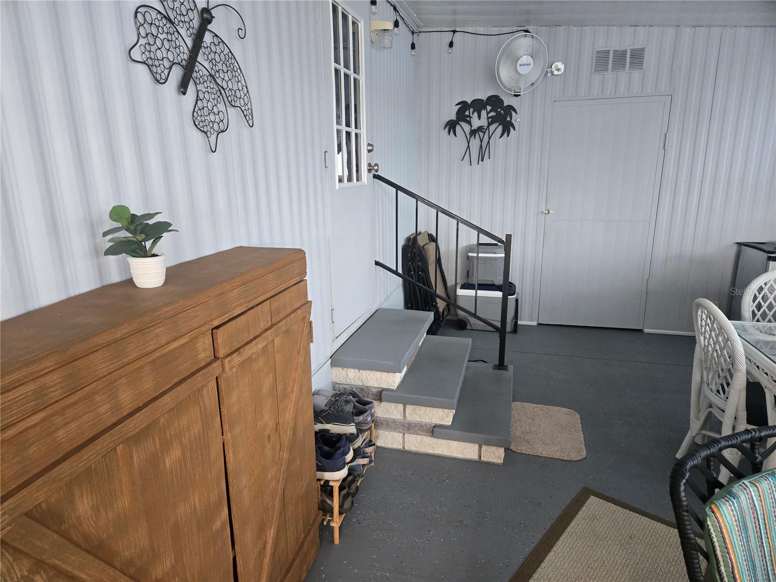 Image 5 of 38 For 1710 7th Street Sw 93