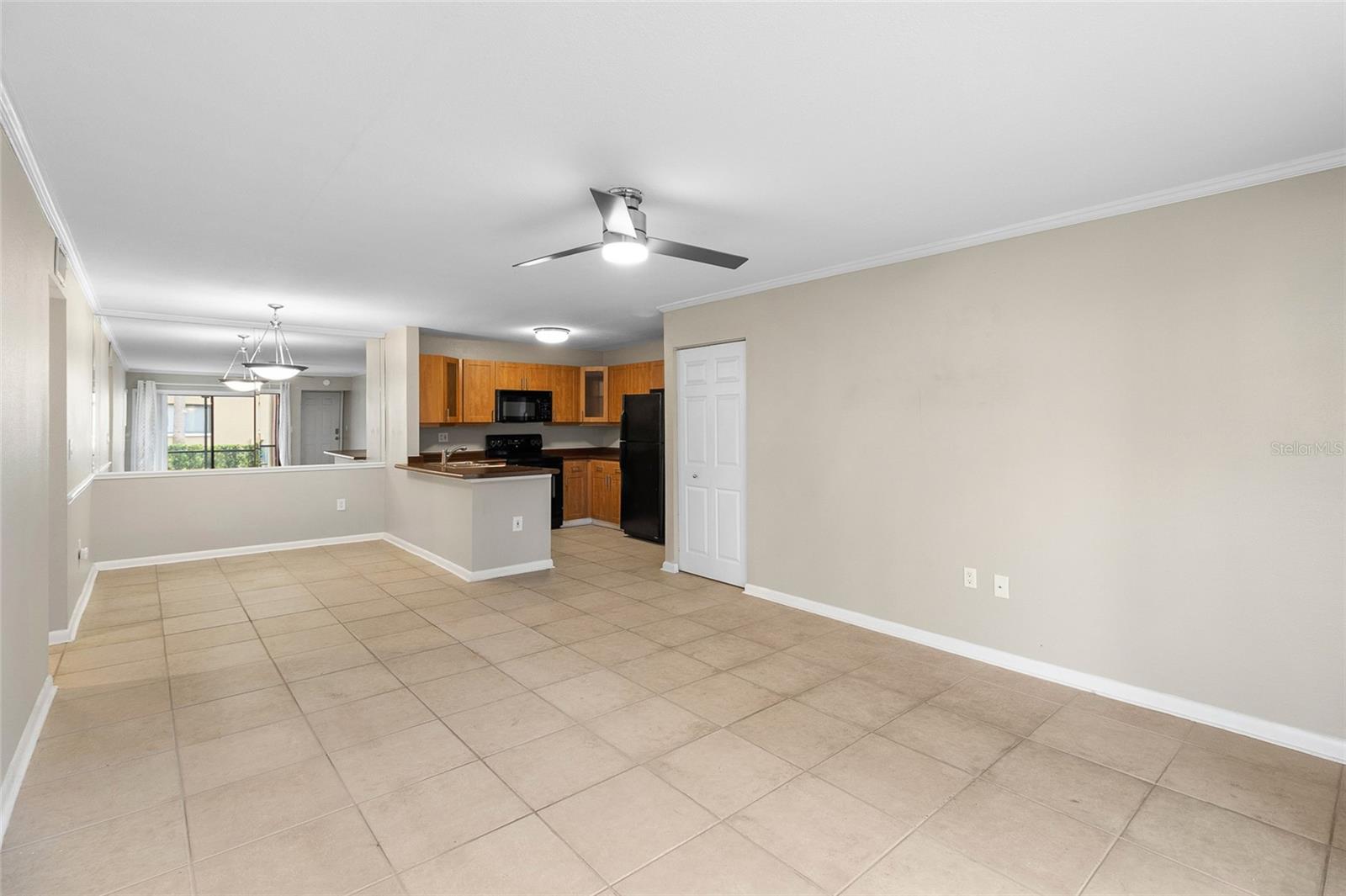 Image 6 of 24 For 10518 Waterview Court 10518