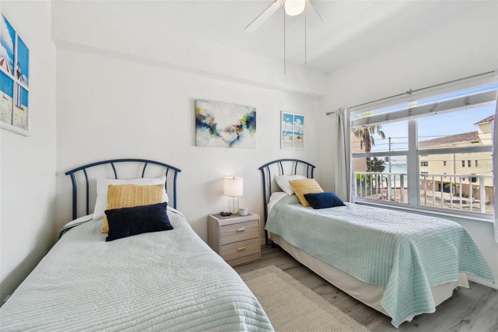 Image 12 of 49 For 13999 Gulf Boulevard 302